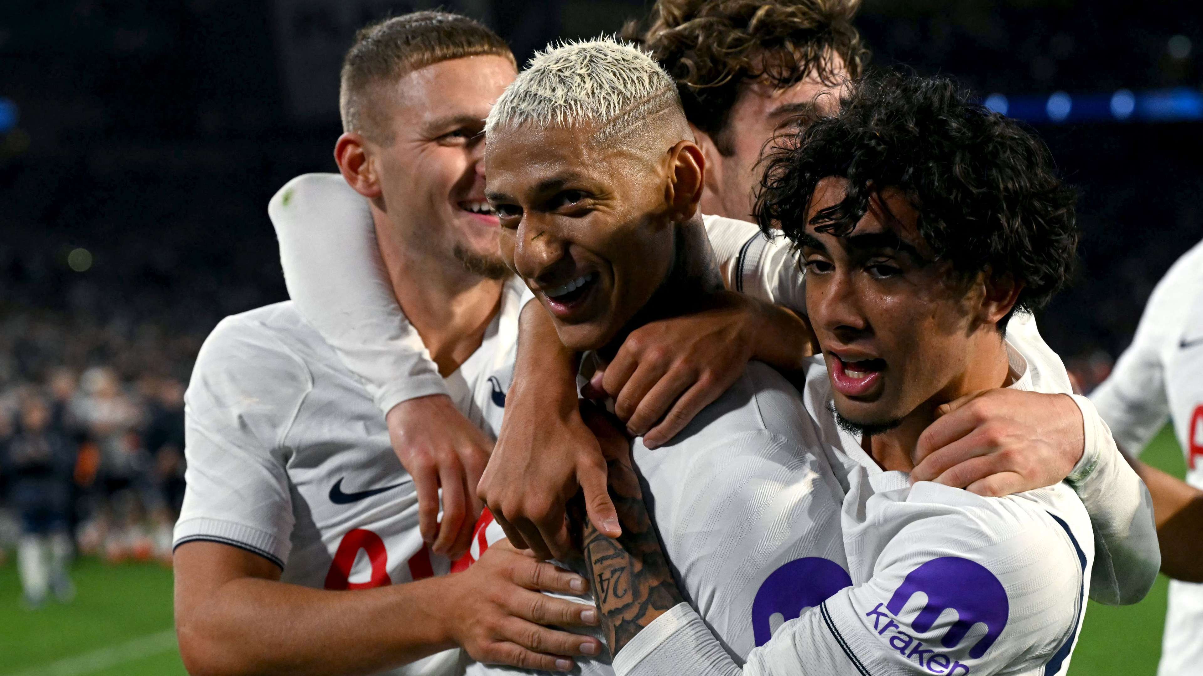 Richarlison sinks Alonso's Chelsea in Sydney  