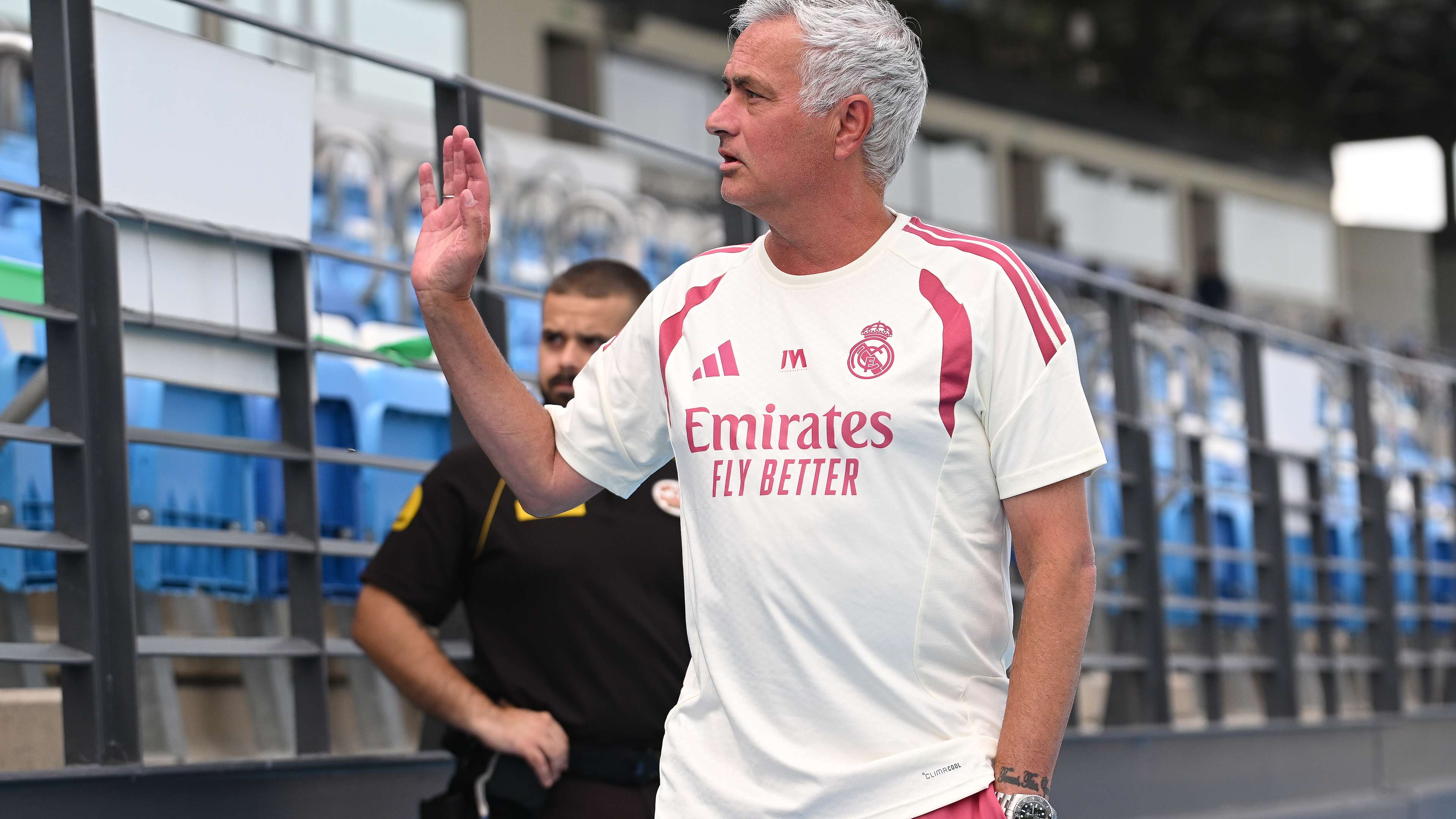 Mourinho hails Fiorentina 'monster' after Real Madrid draw  