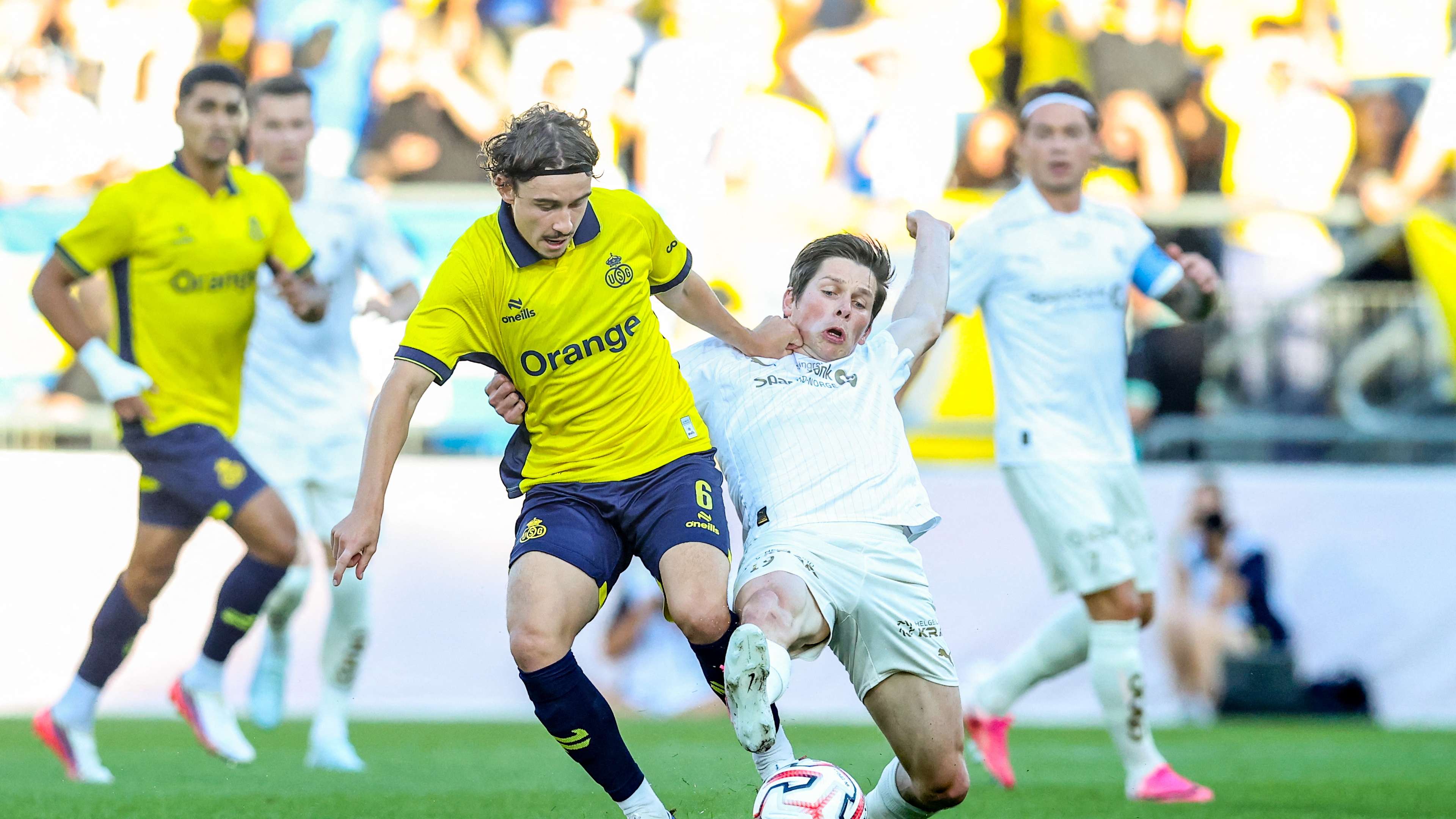 FK Bodø/Glimt secure a result in Belgium after Berg free-kick and utterly chaotic closing stages  