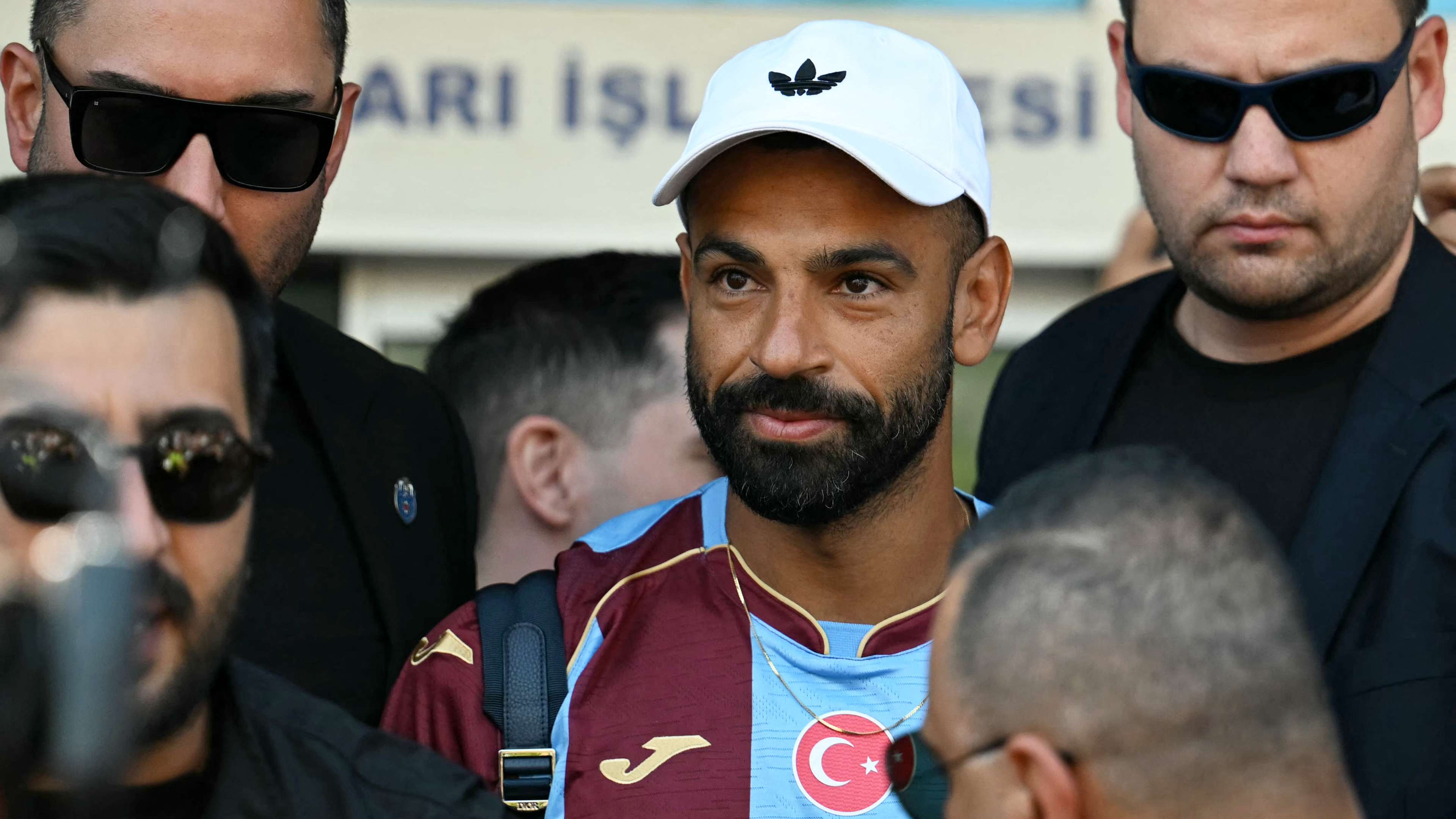 After the Salah deal: Trabzon president challenges Turkey's big clubs with a strong message  