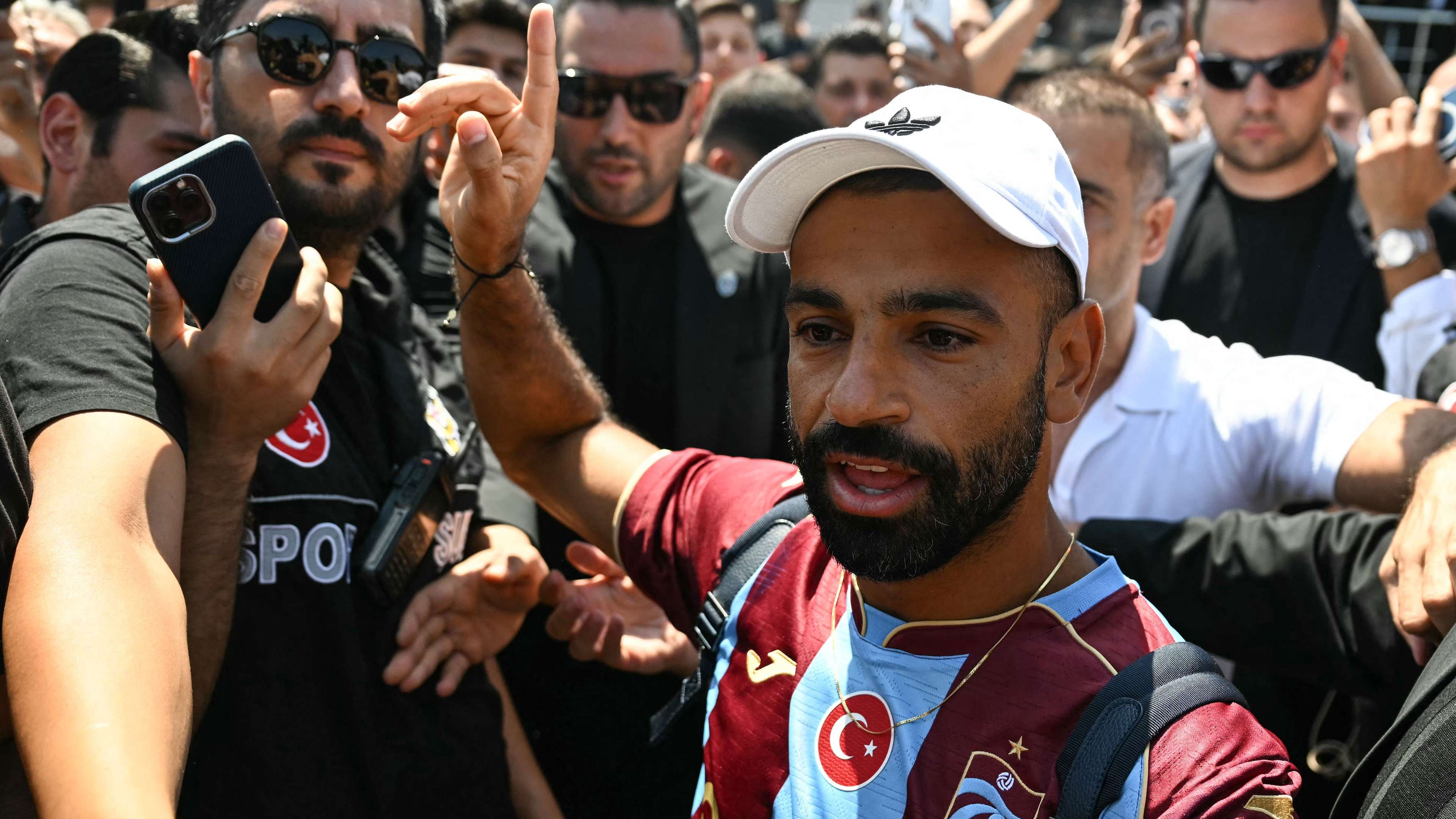 Money or love? Why Salah decided on Trabzon  