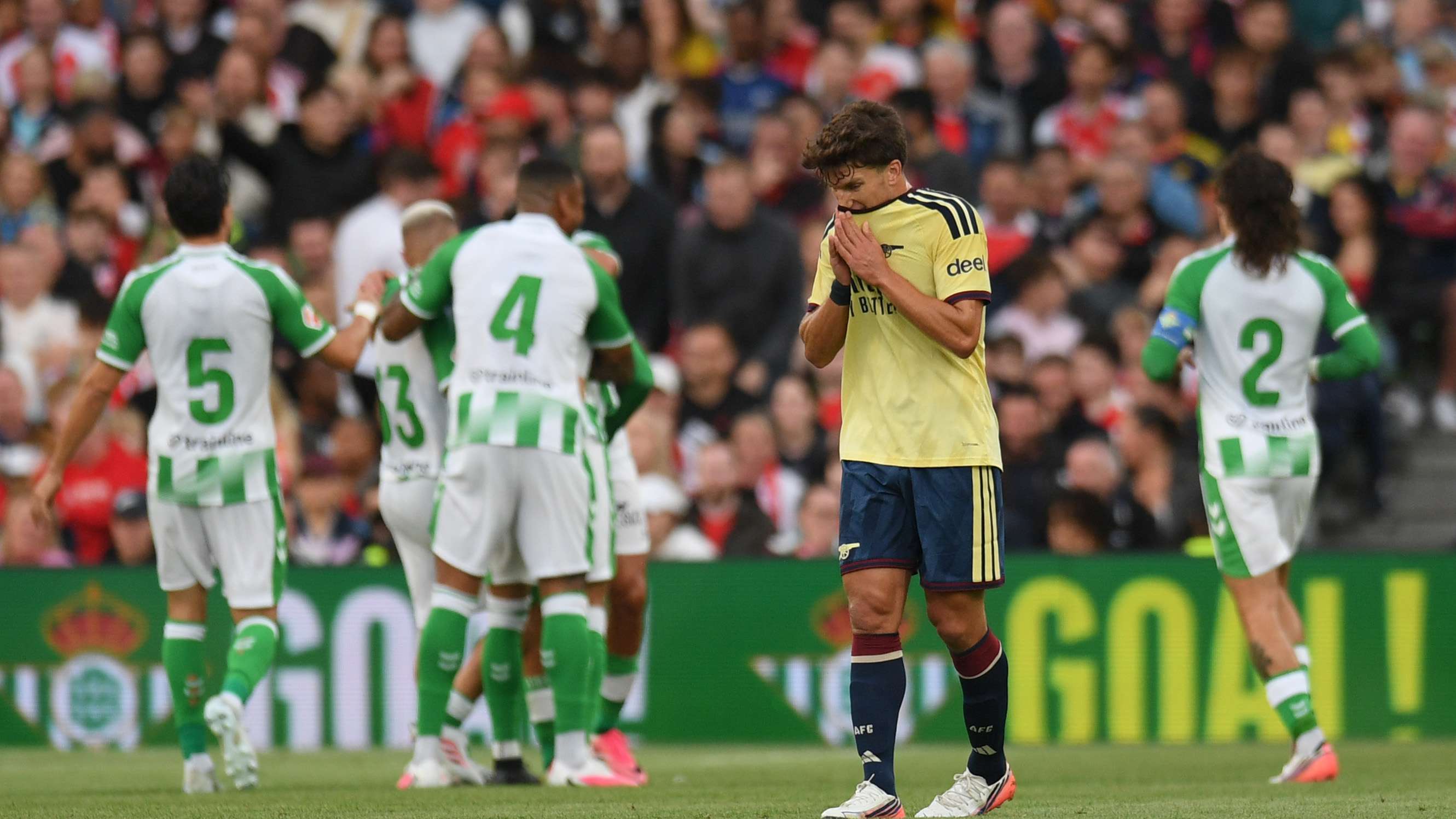 Video: Spanish duo hand Paris Saint-Germain and Arsenal the bitter taste of defeat before the new season  