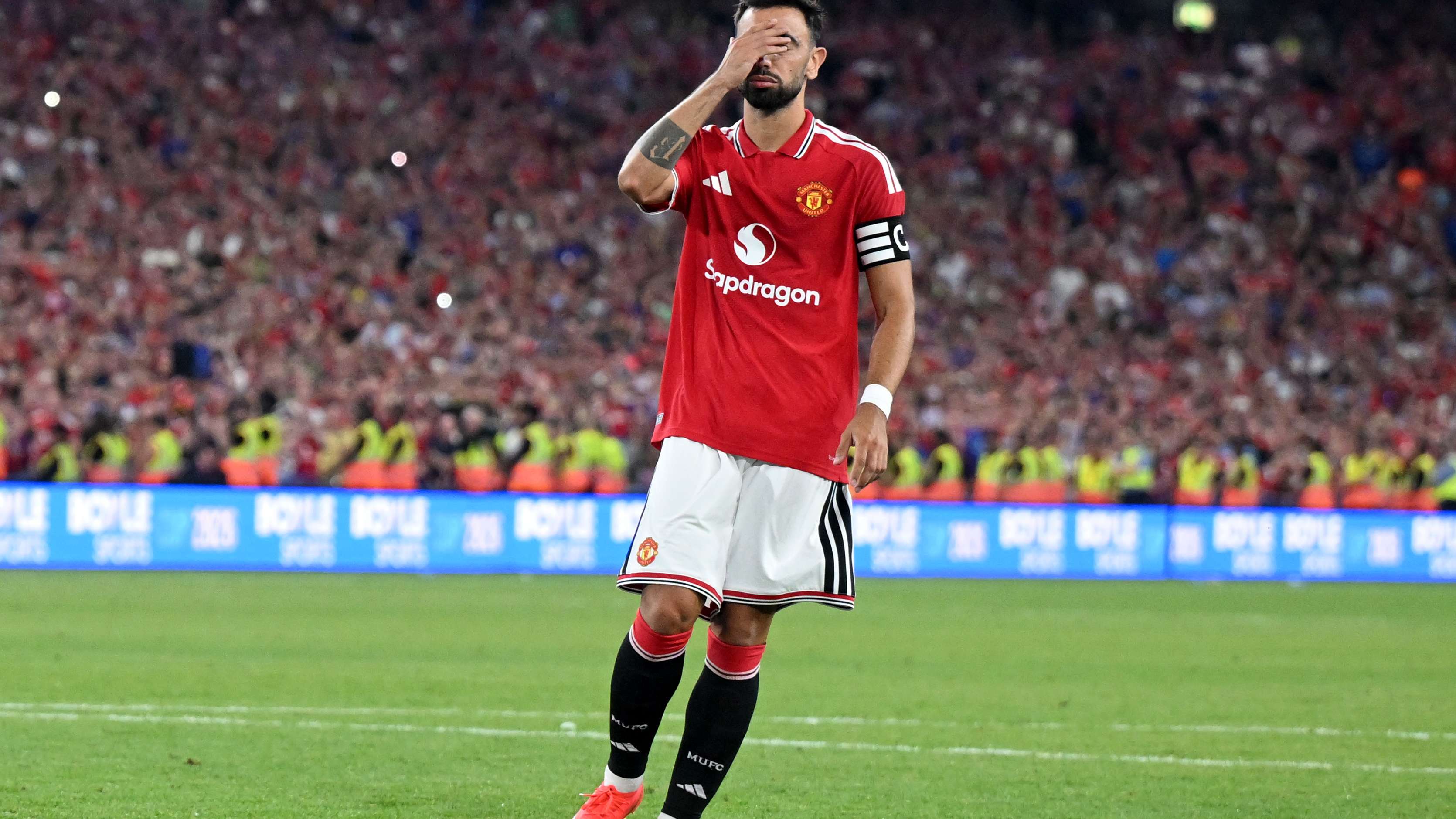 A surprise stance from Manchester United towards Bruno  