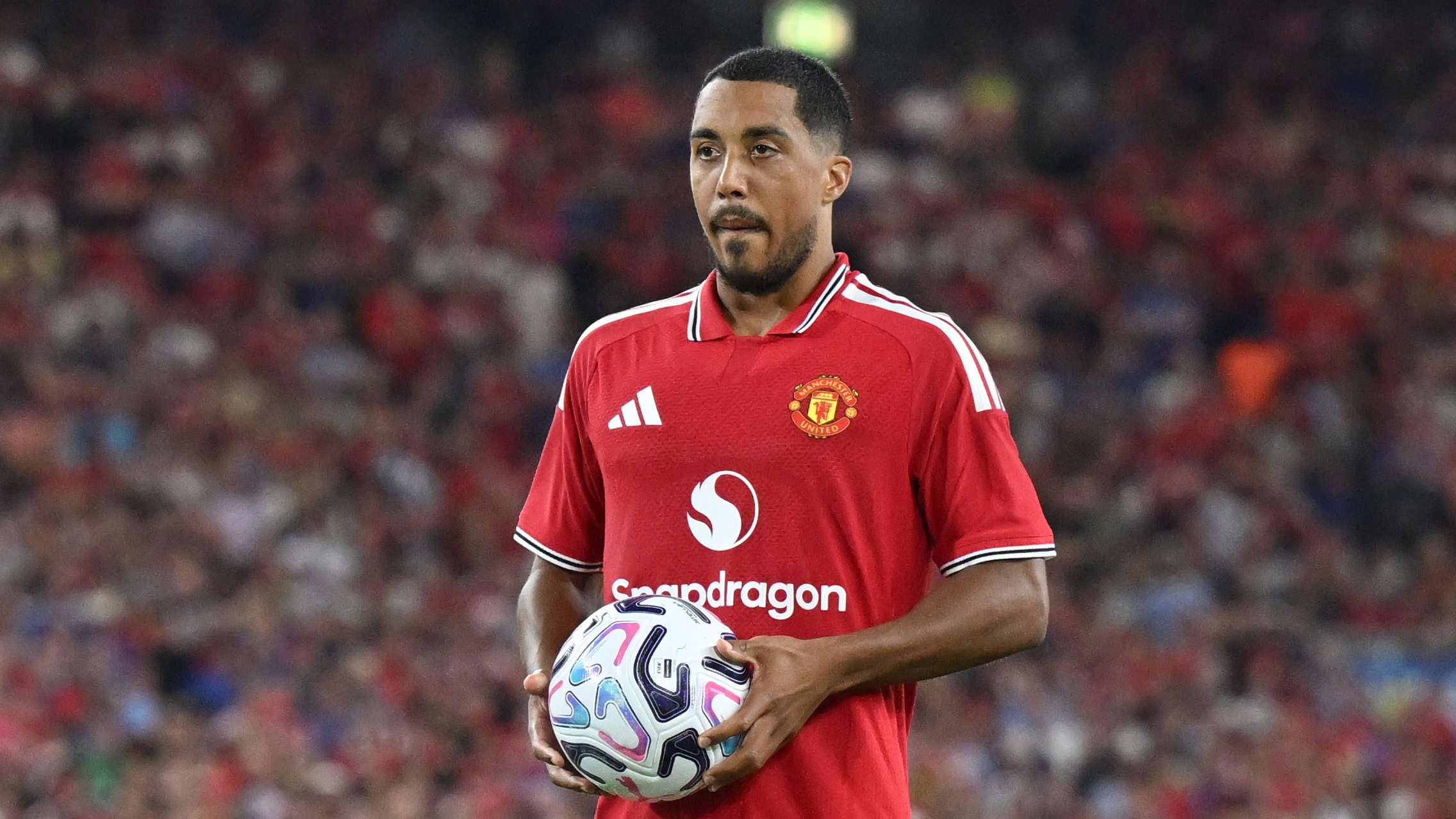'Wrong way round!' - Carragher slams Utd for backward Tielemans transfer  