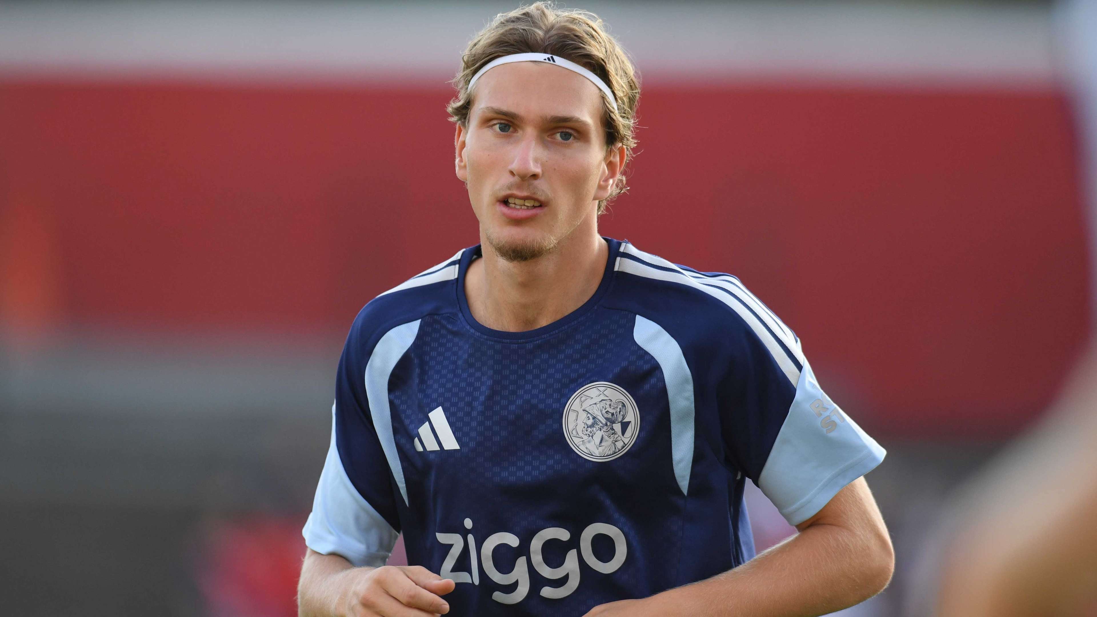 PSG confirm Belgian sensation Godts signing from Ajax  