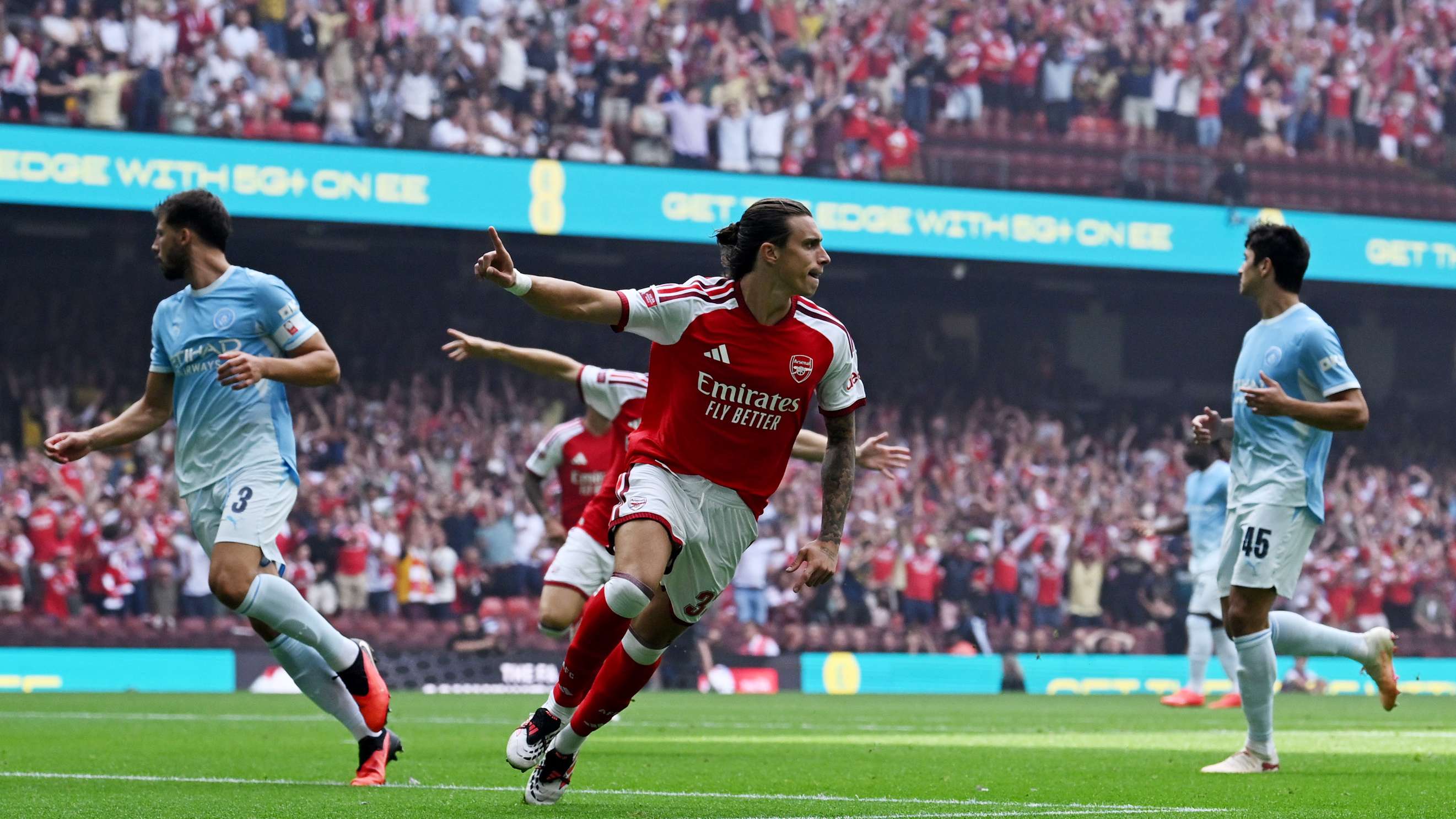 Video: 23 seconds enough for Arsenal to breach Manchester City's defences  