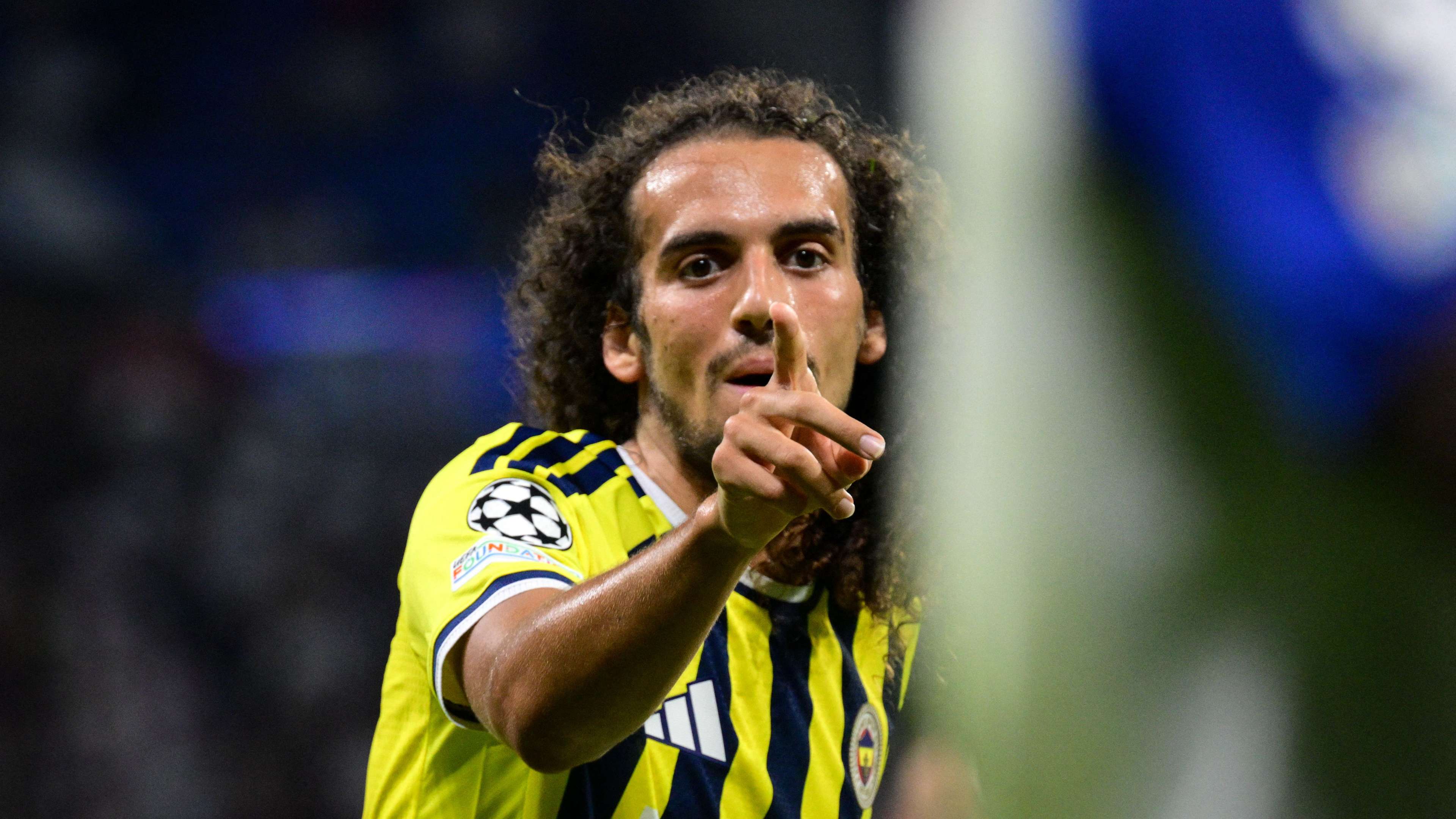 Guendouzi: "60,000 people were insulting my family, there is provocation both ways"  