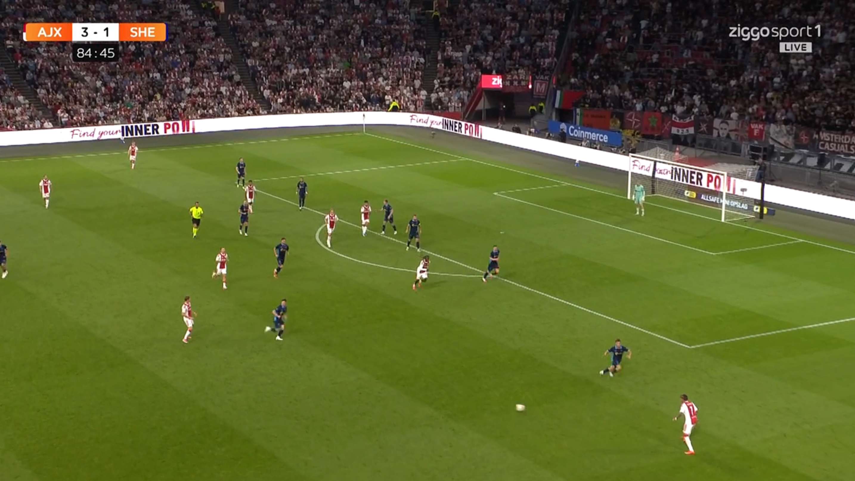 Ajax fans already deeply concerned about major signing: 'Is he really a footballer?'  
