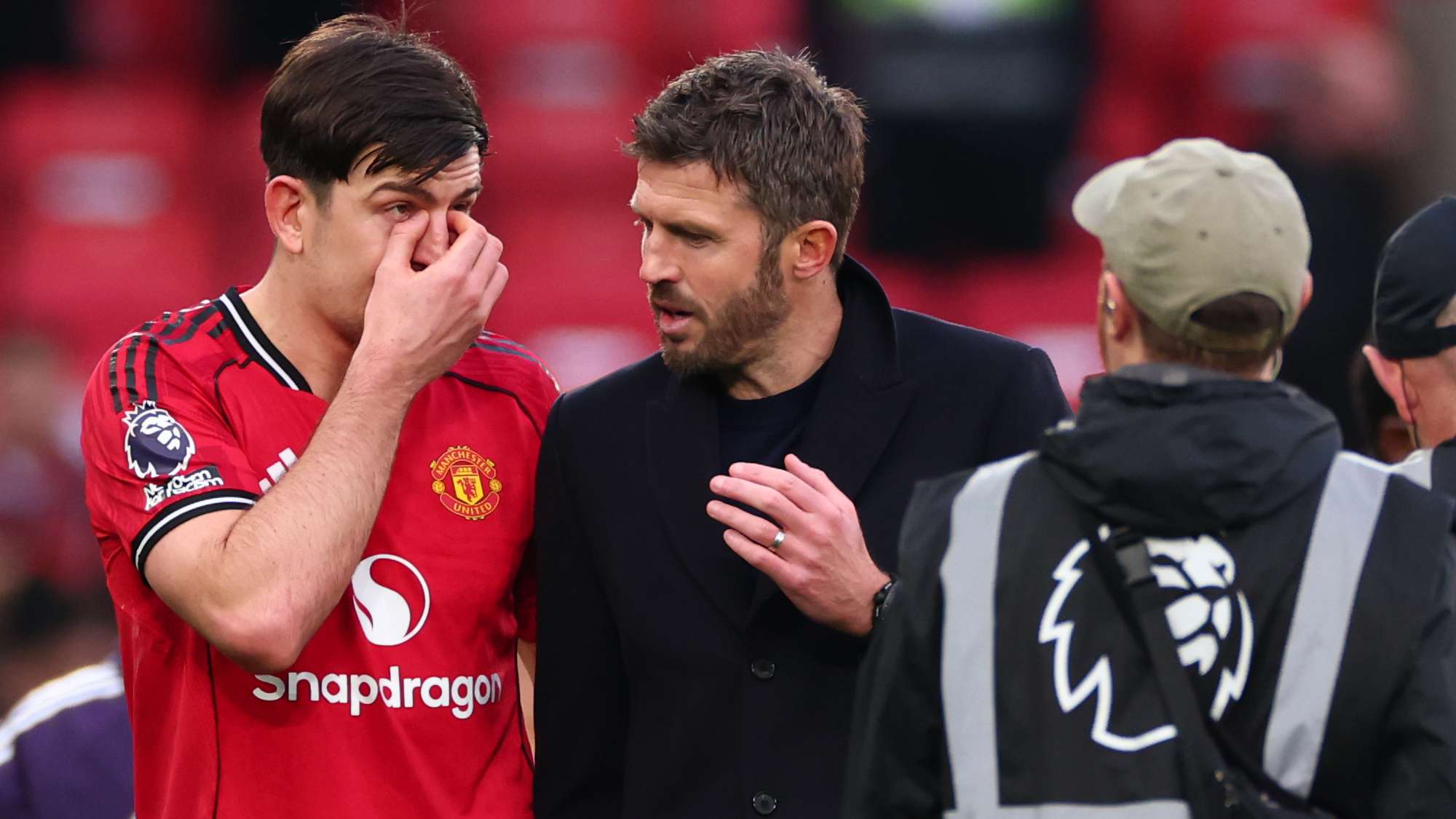 Man Utd urged to fix defence before transfer deadline  