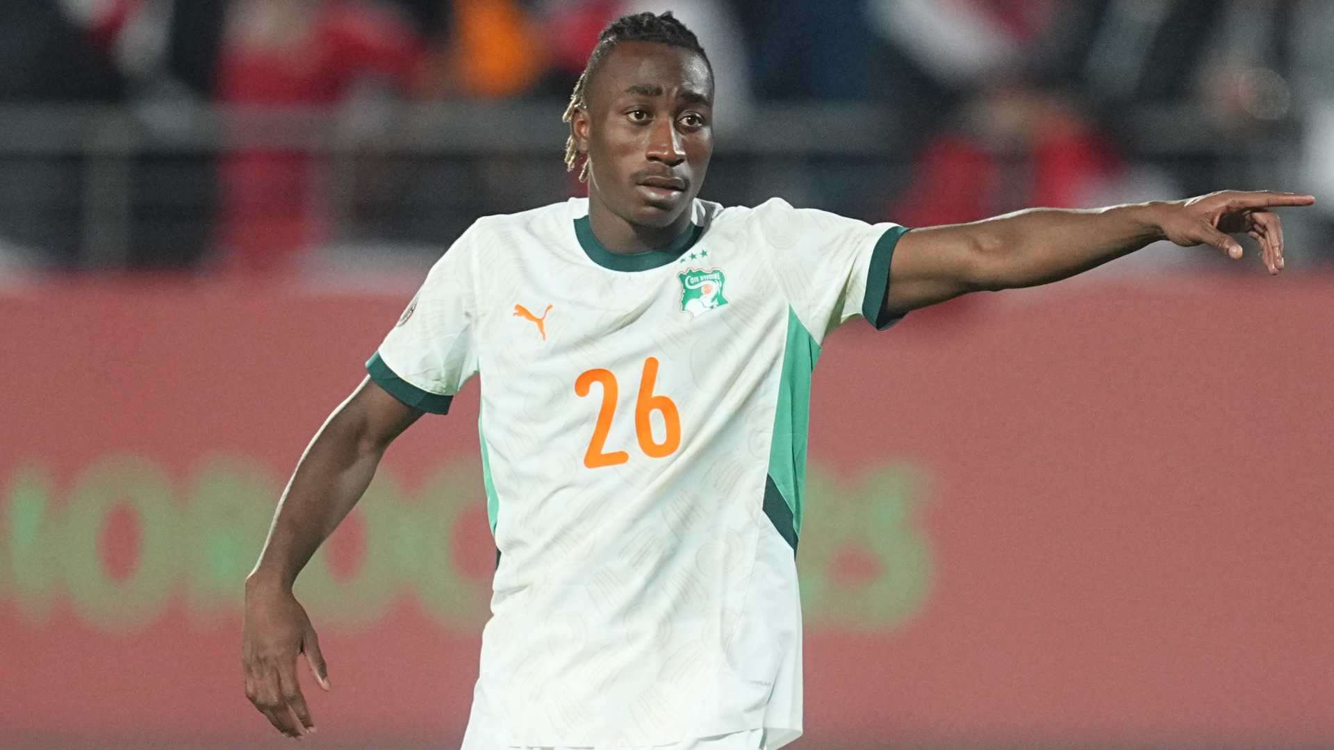 Video: Diomande toys with Cucurella and scores a stunning goal in 5 seconds  