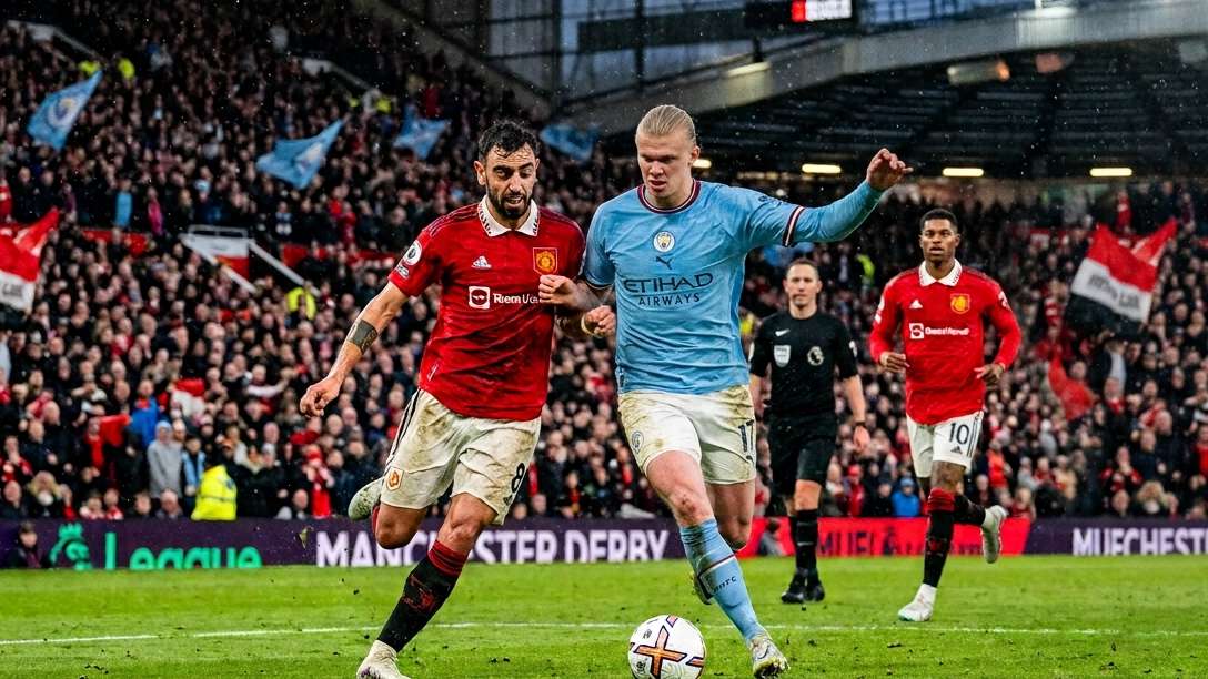 Artificial intelligence answers: what is the expected result of the Manchester derby?  