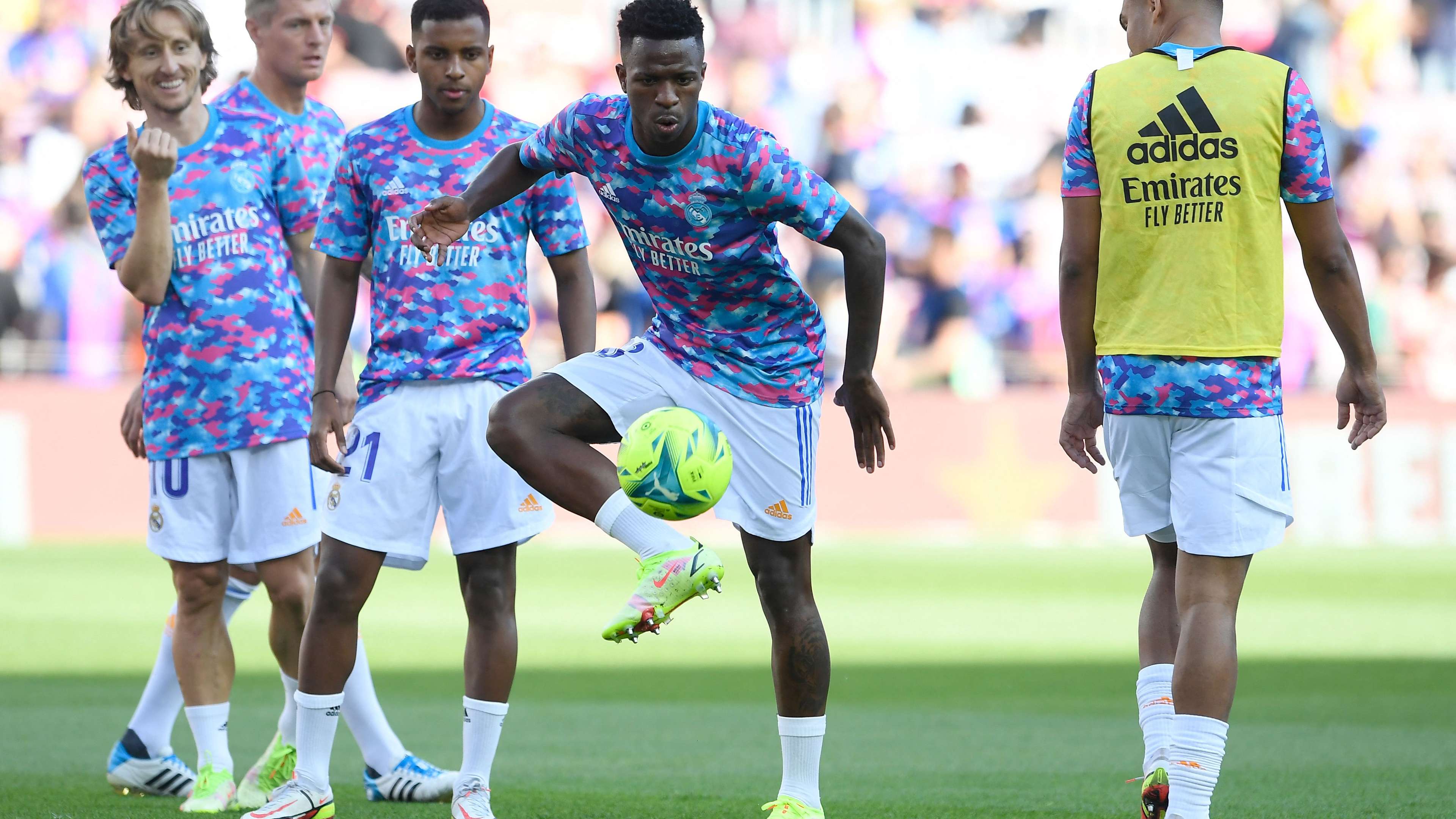 Where has the decisive Vinicius disappeared to? A question whose answer lies with Modric and Kroos!  