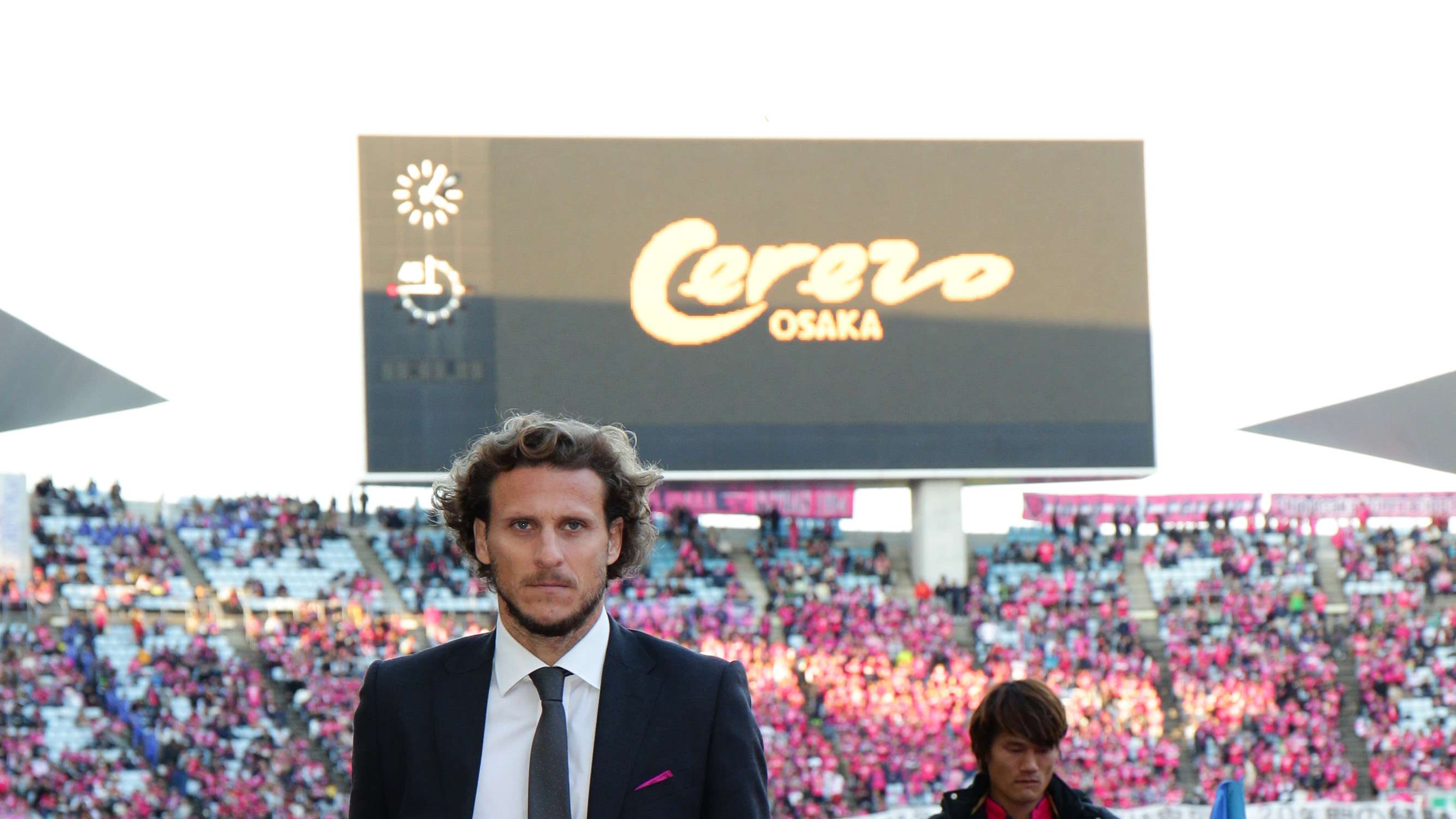 Diego Forlan prepares for Uruguay debut against Japan  