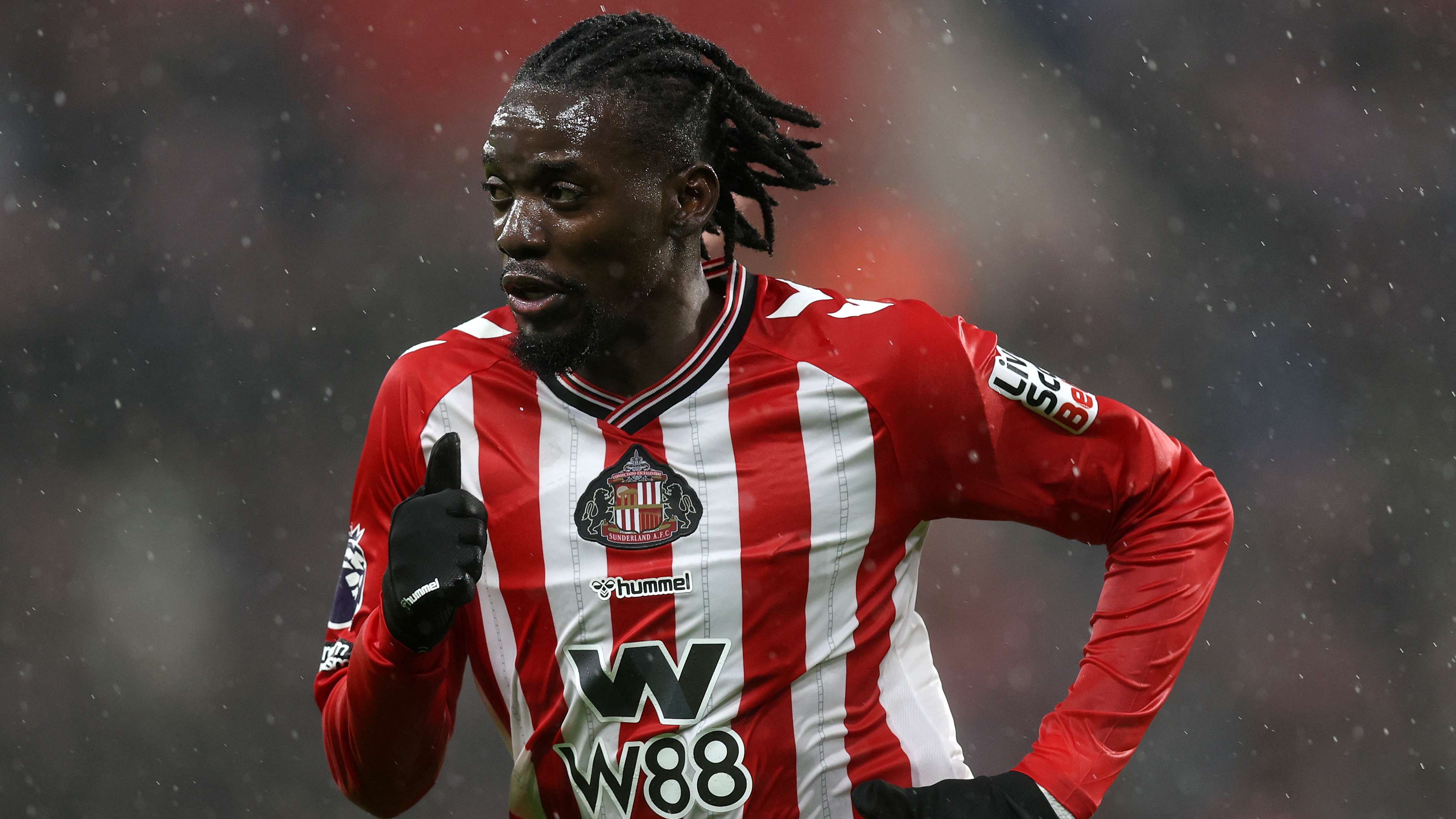 Wolves sign Traore  