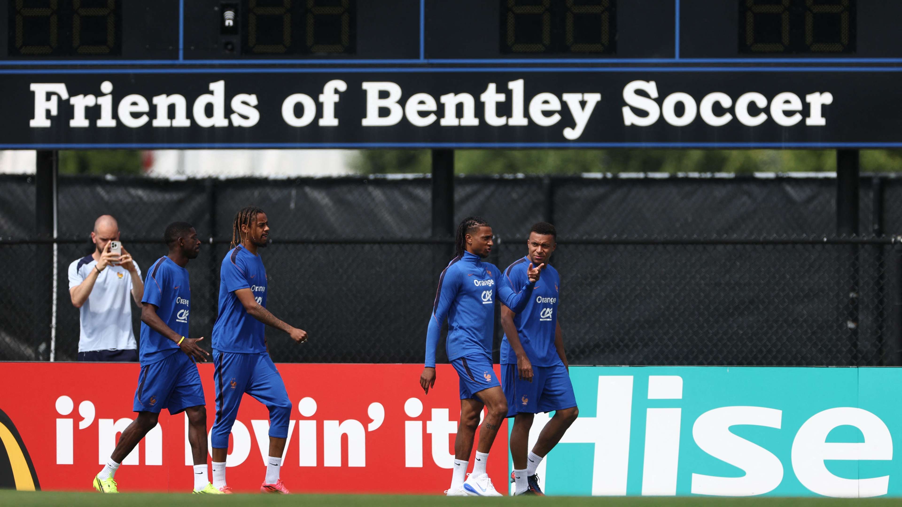 "The younger brother is no longer what he used to be": simmering tension between Mbappe and Dembele  
