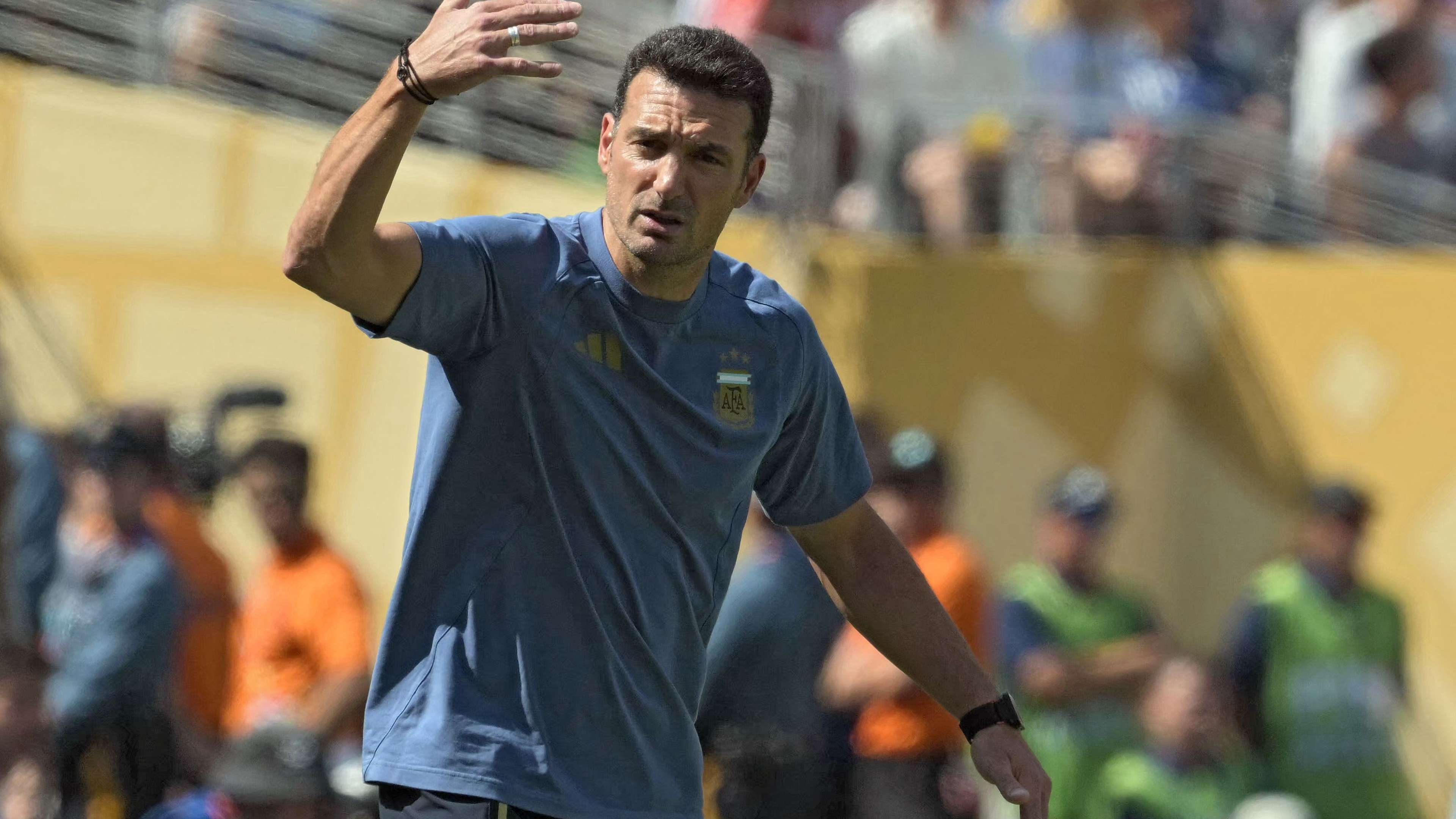 Scaloni delays Argentina contract renewal over unexpected dentist visit  