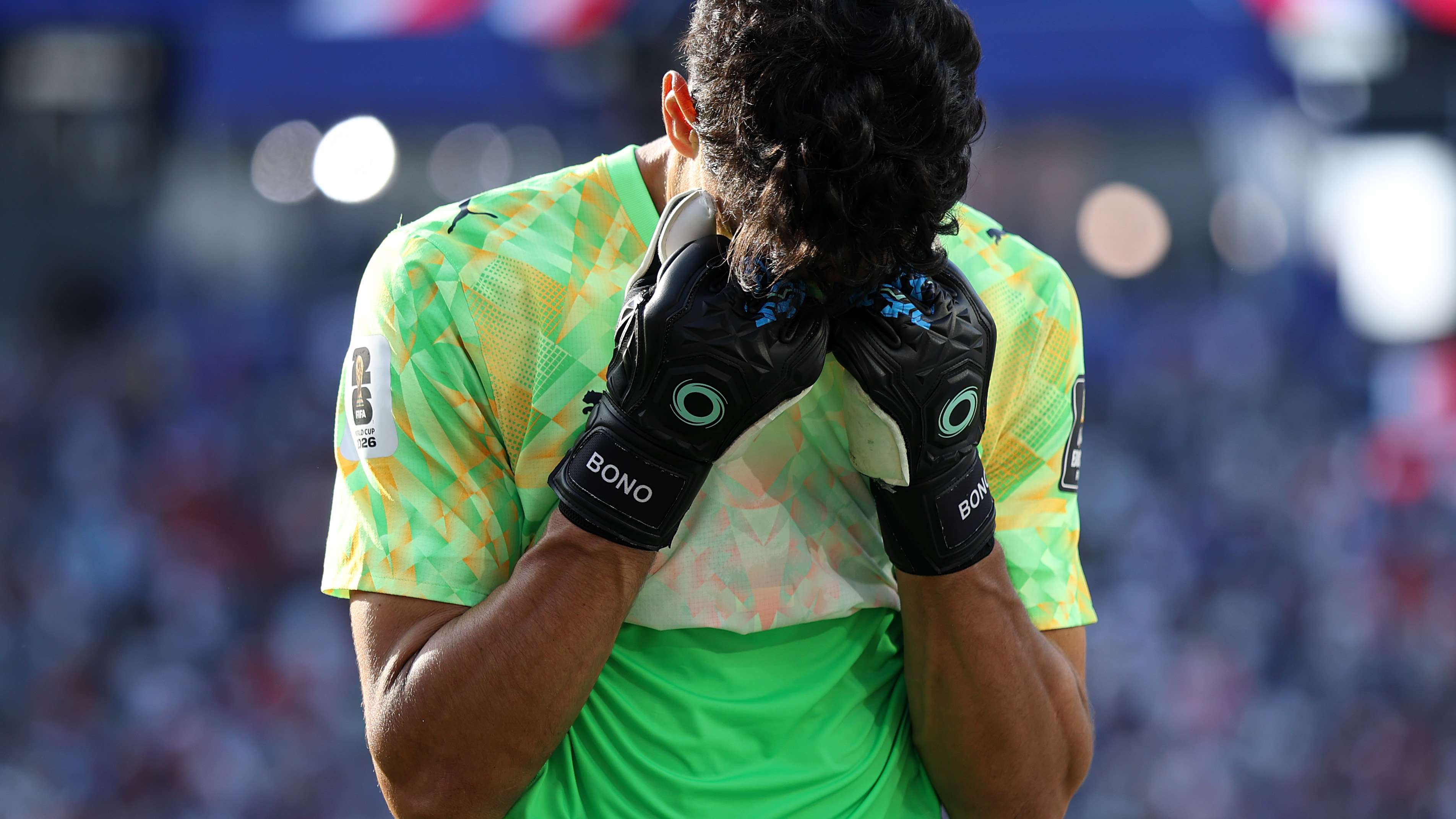 Injured in the warm-up: a sudden setback rules Yassine Bounou out of the Al-Hilal v Neom match  