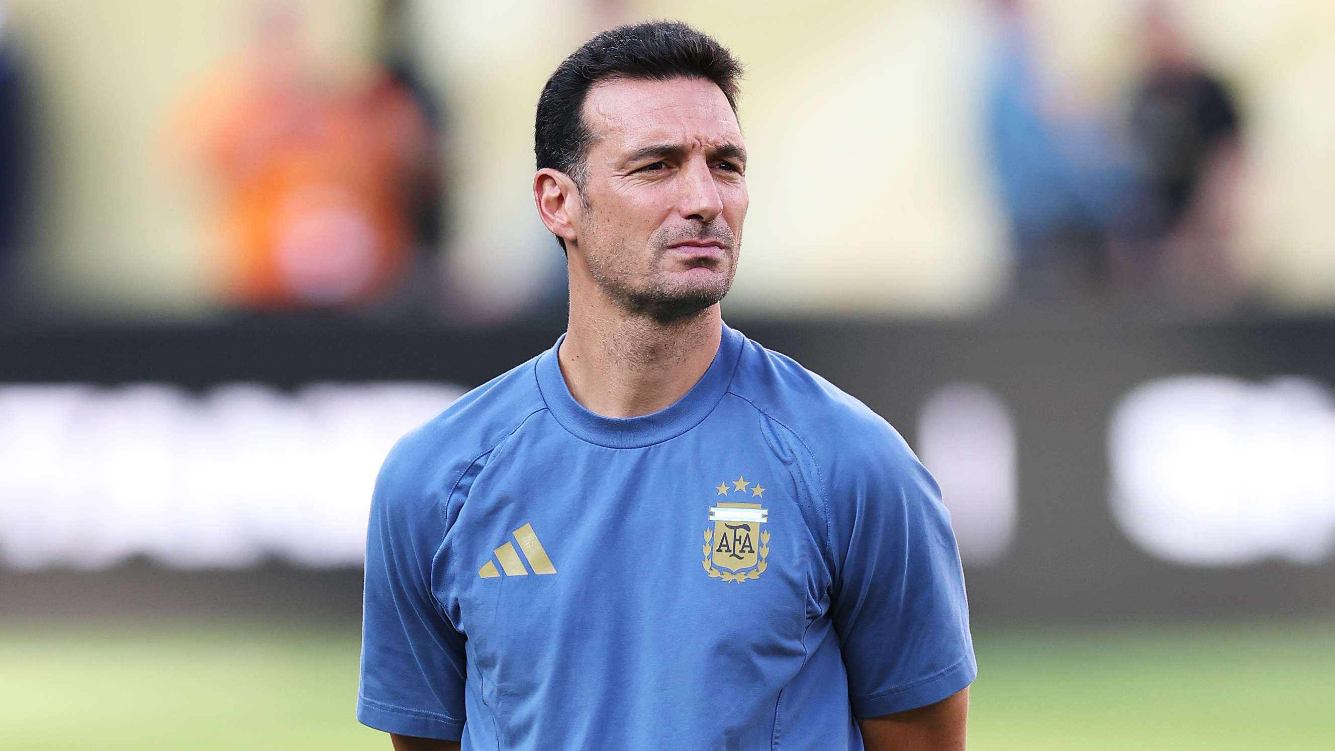 Argentina stars urge Scaloni to stay  