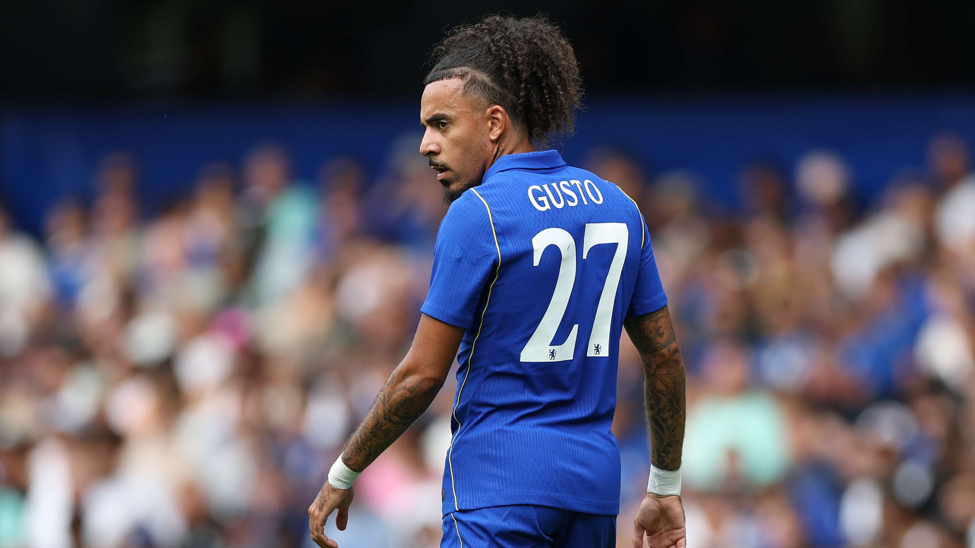 Liverpool miss out on Chelsea's Gusto after late loan bid  