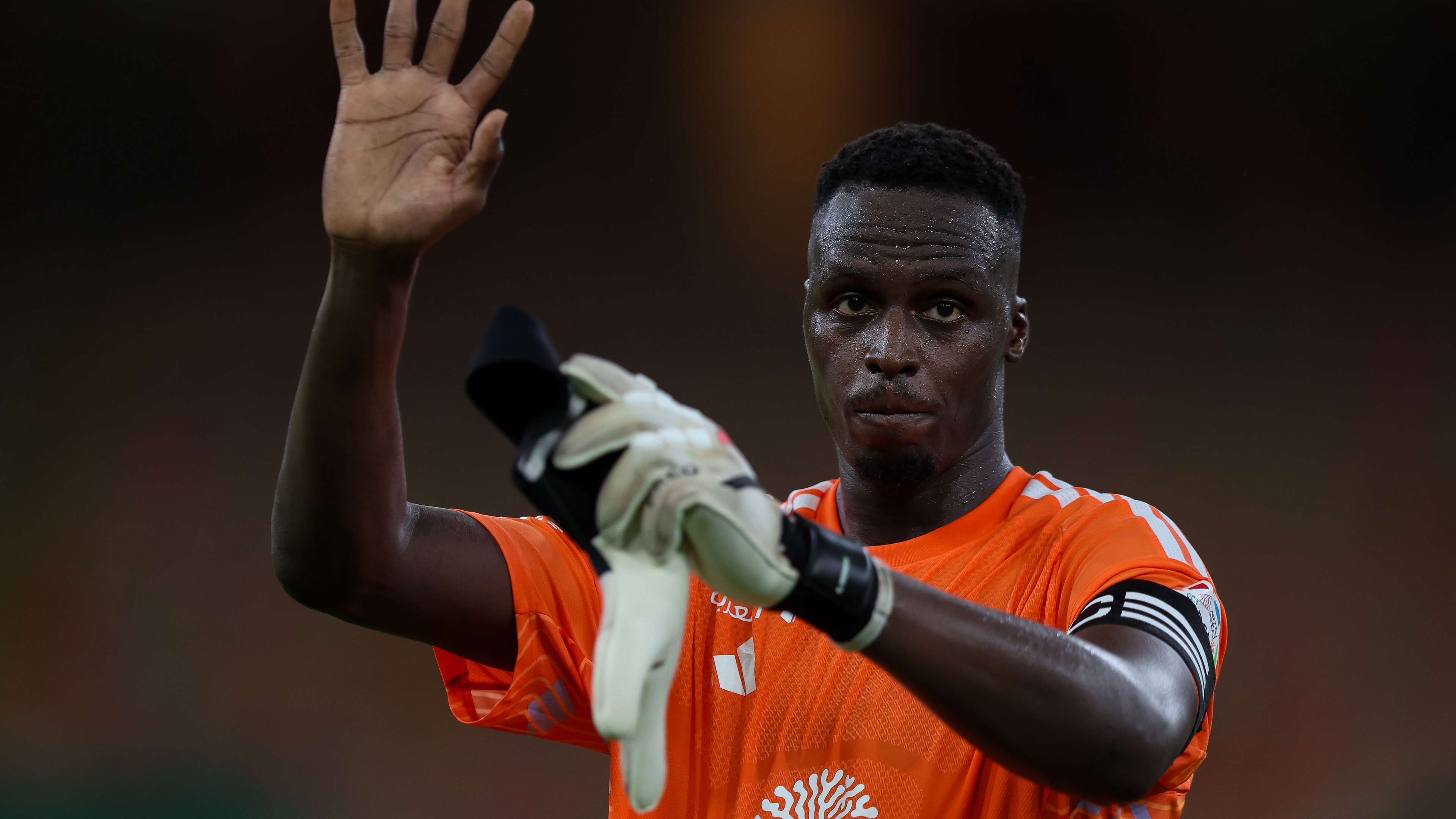 On video: Mendy reveals the truth about causing the sporting director's dismissal, and rebukes Al-Ahly's fans  