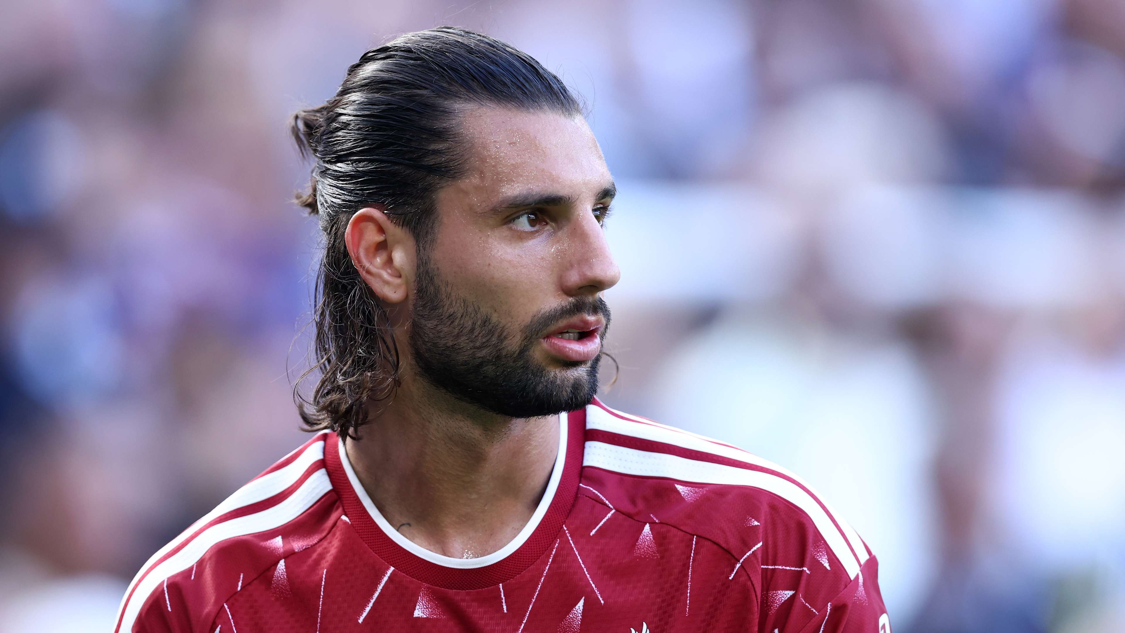 Szoboszlai challenges Liverpool under Iraola  