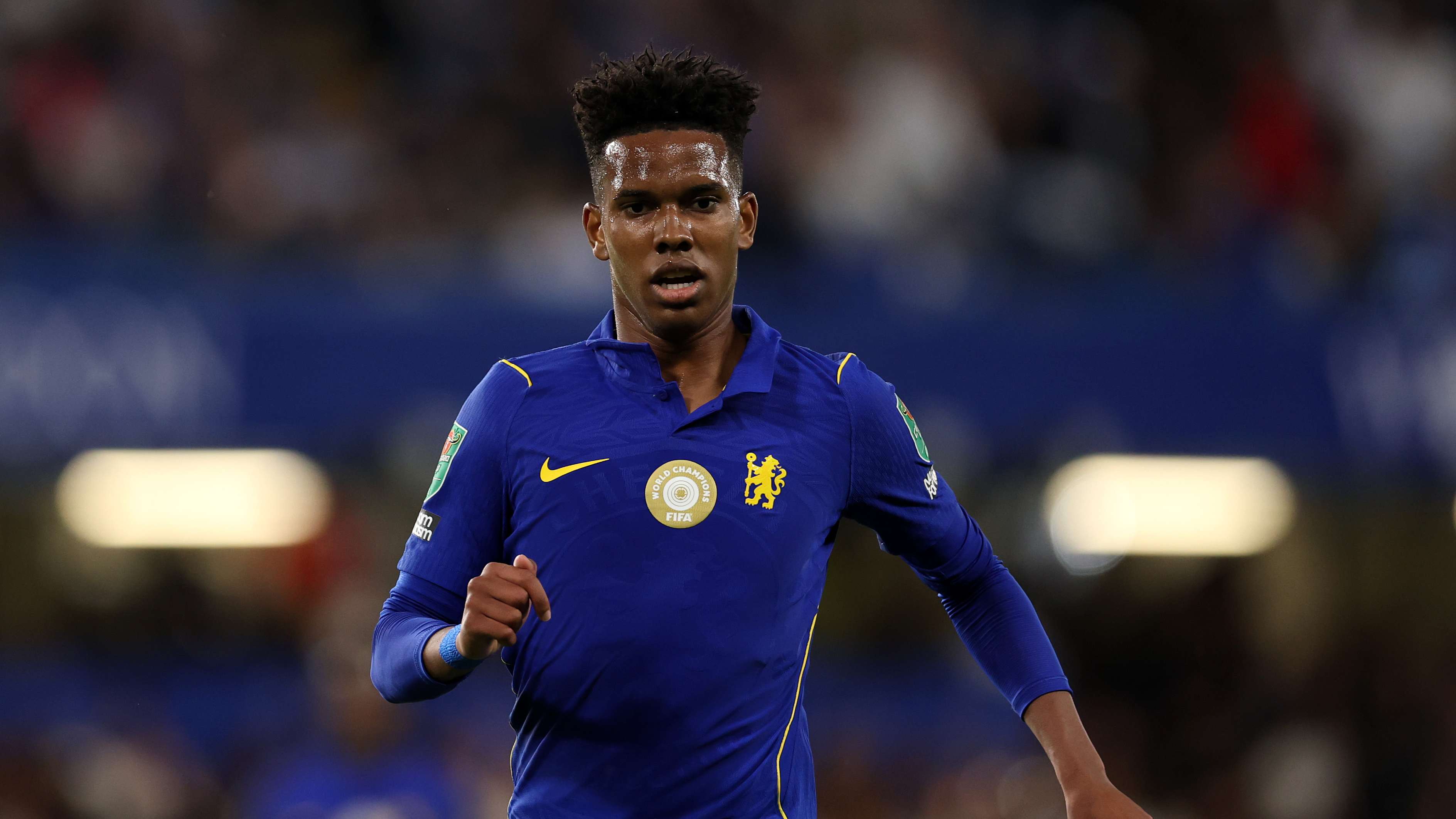 Estevao considers Chelsea exit amid mounting Alonso 'concerns'  