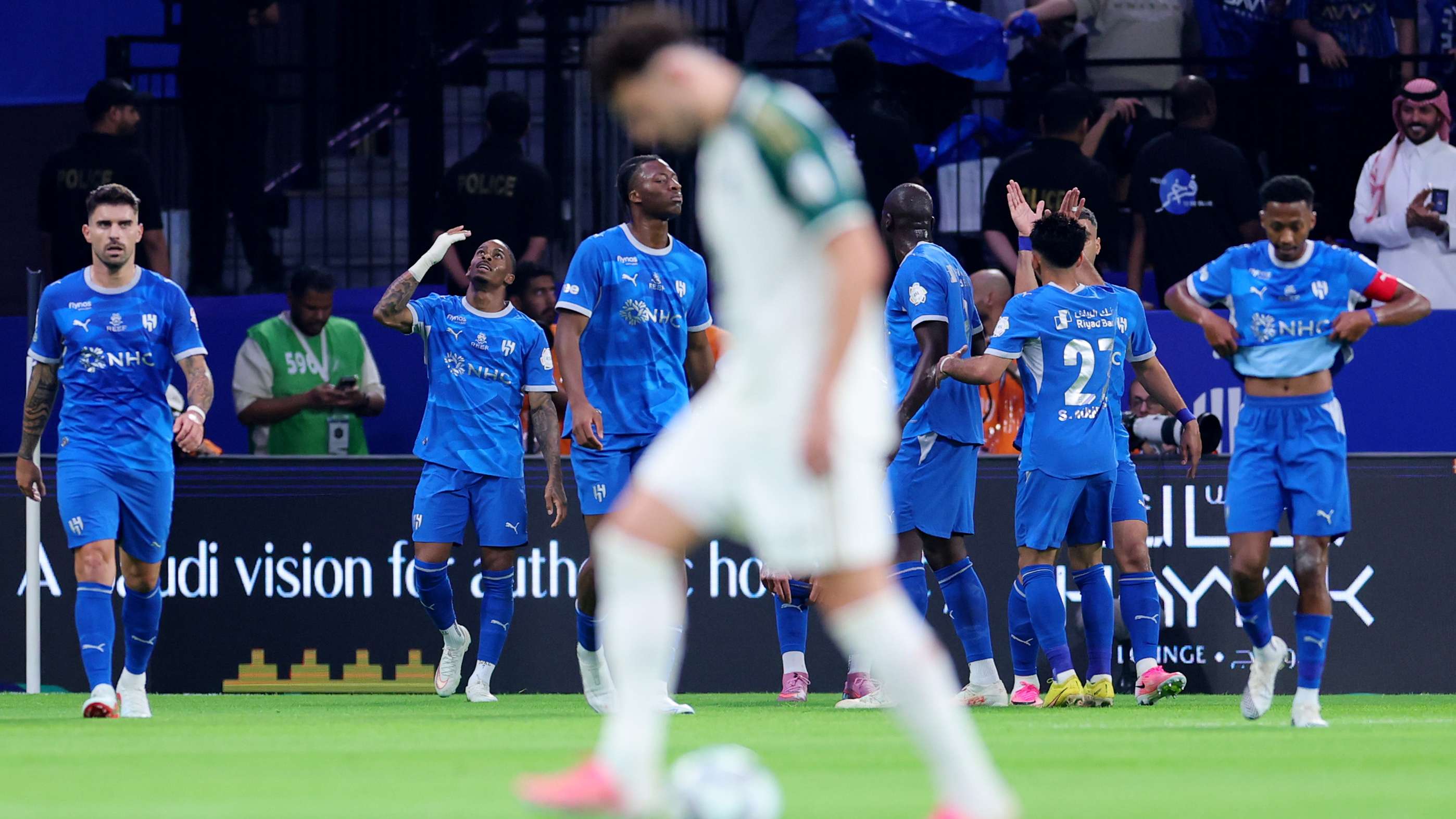 Video: a truly blue Clasico: Al-Hilal put on a show with three goals against Al-Ahli and top the league  