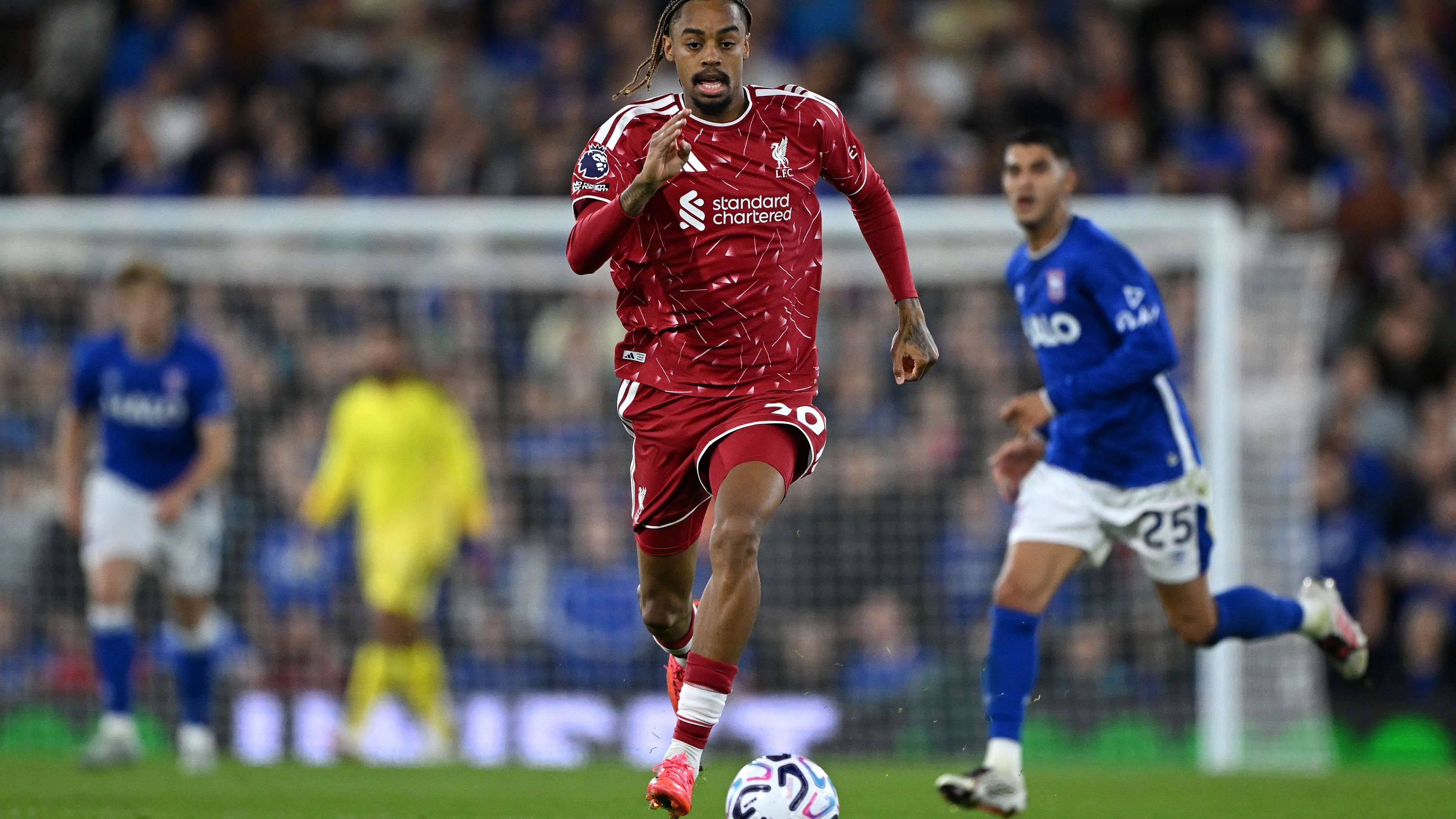 On Salah's path? Barcola receives first warning from Carragher  