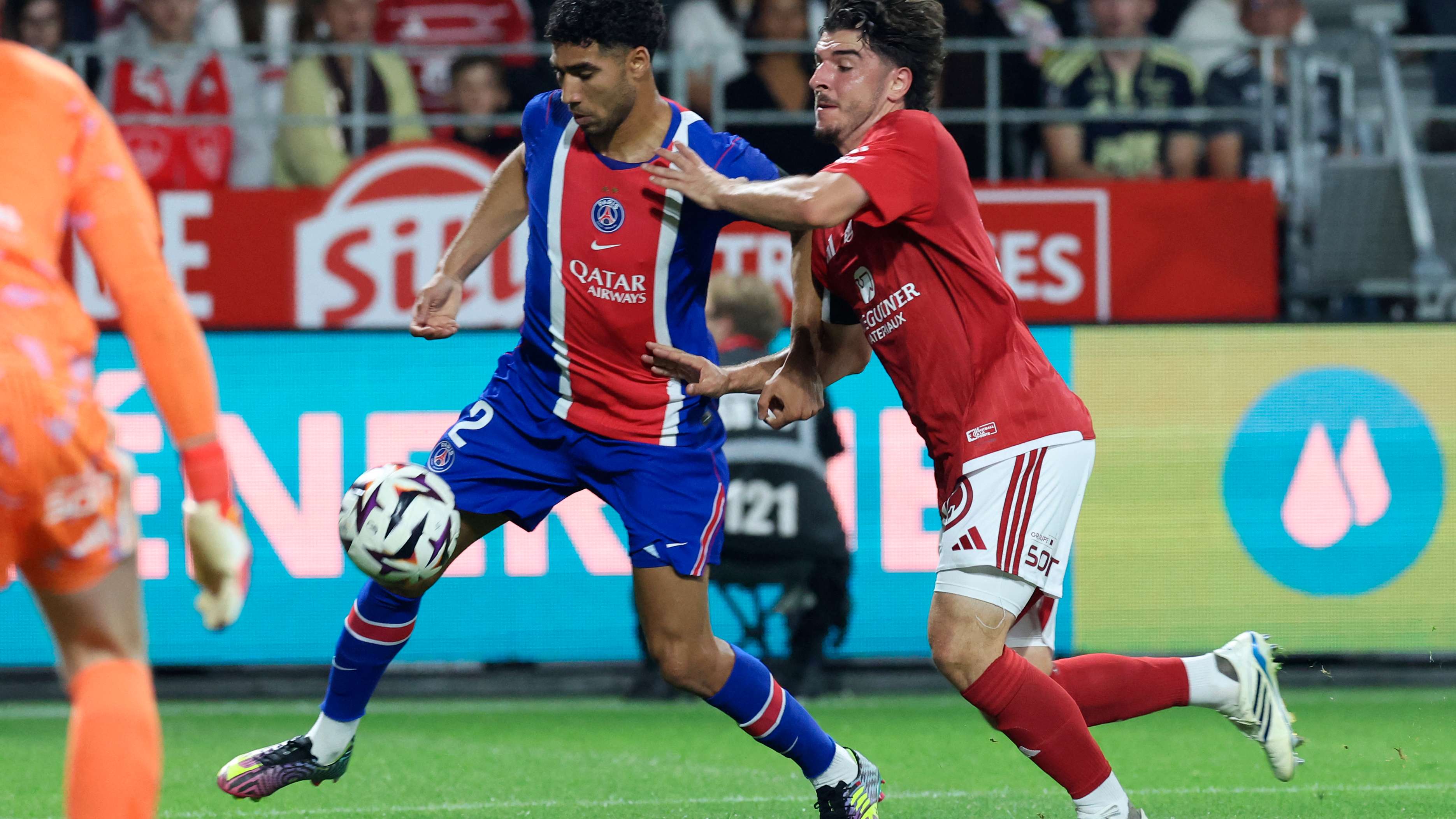 Setback for Morocco and Paris: Hakimi leaves the Brest match injured  
