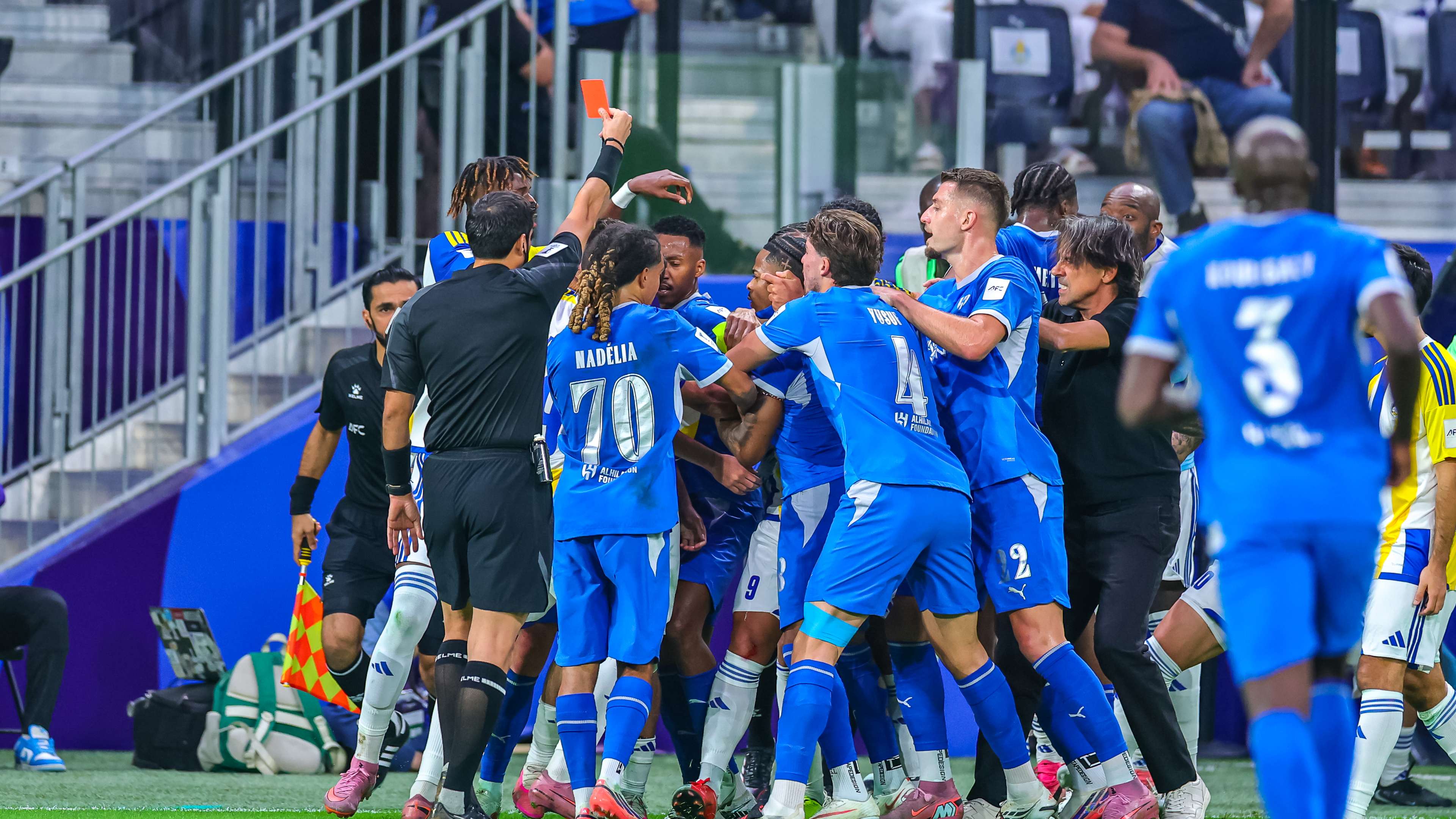 Video: After two red cards and fierce clashes, Al-Hilal begin their Asian campaign with a thrilling win over Al-Gharafa  