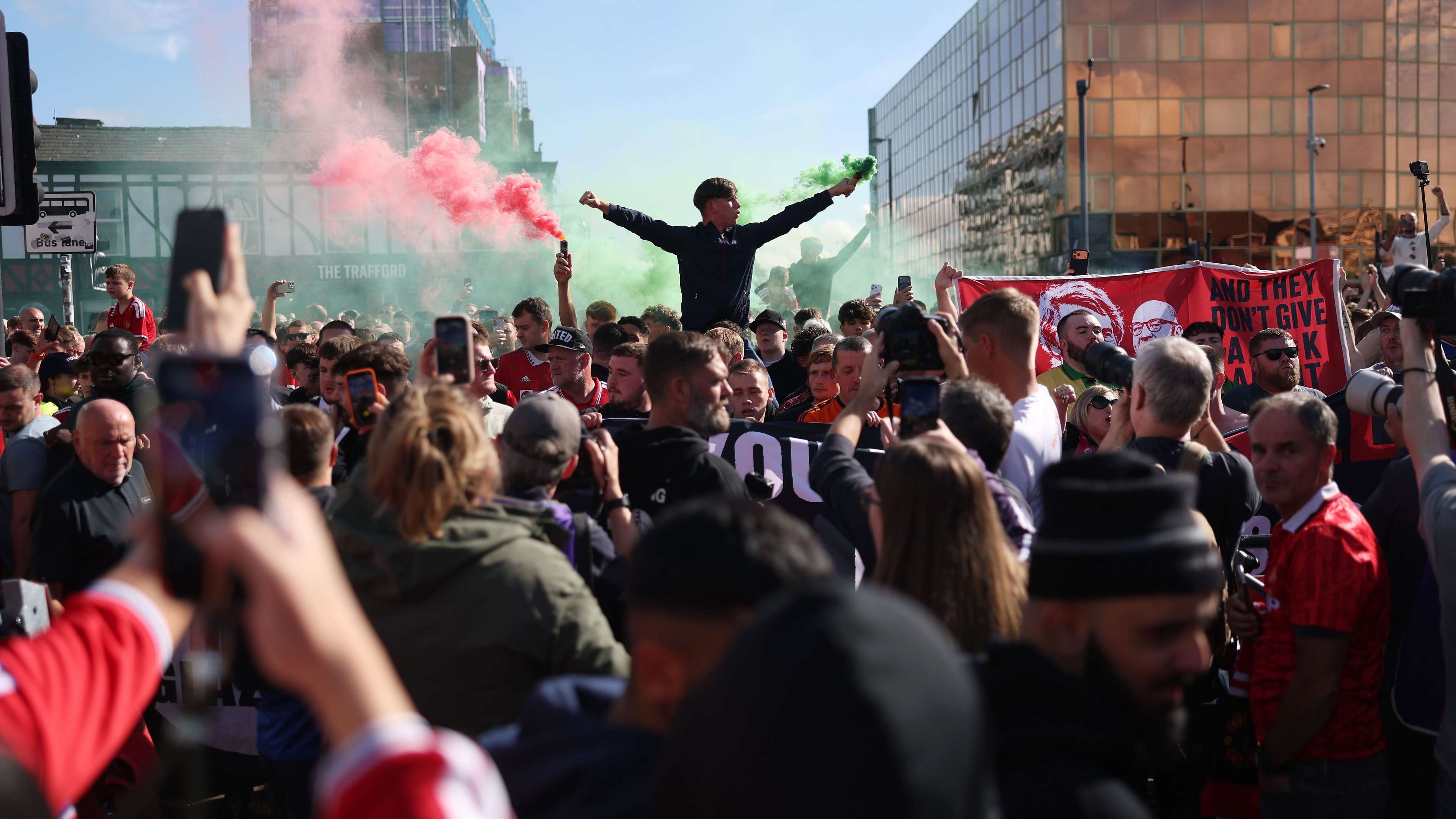 Angry Man Utd fans protest against owners before City clash  