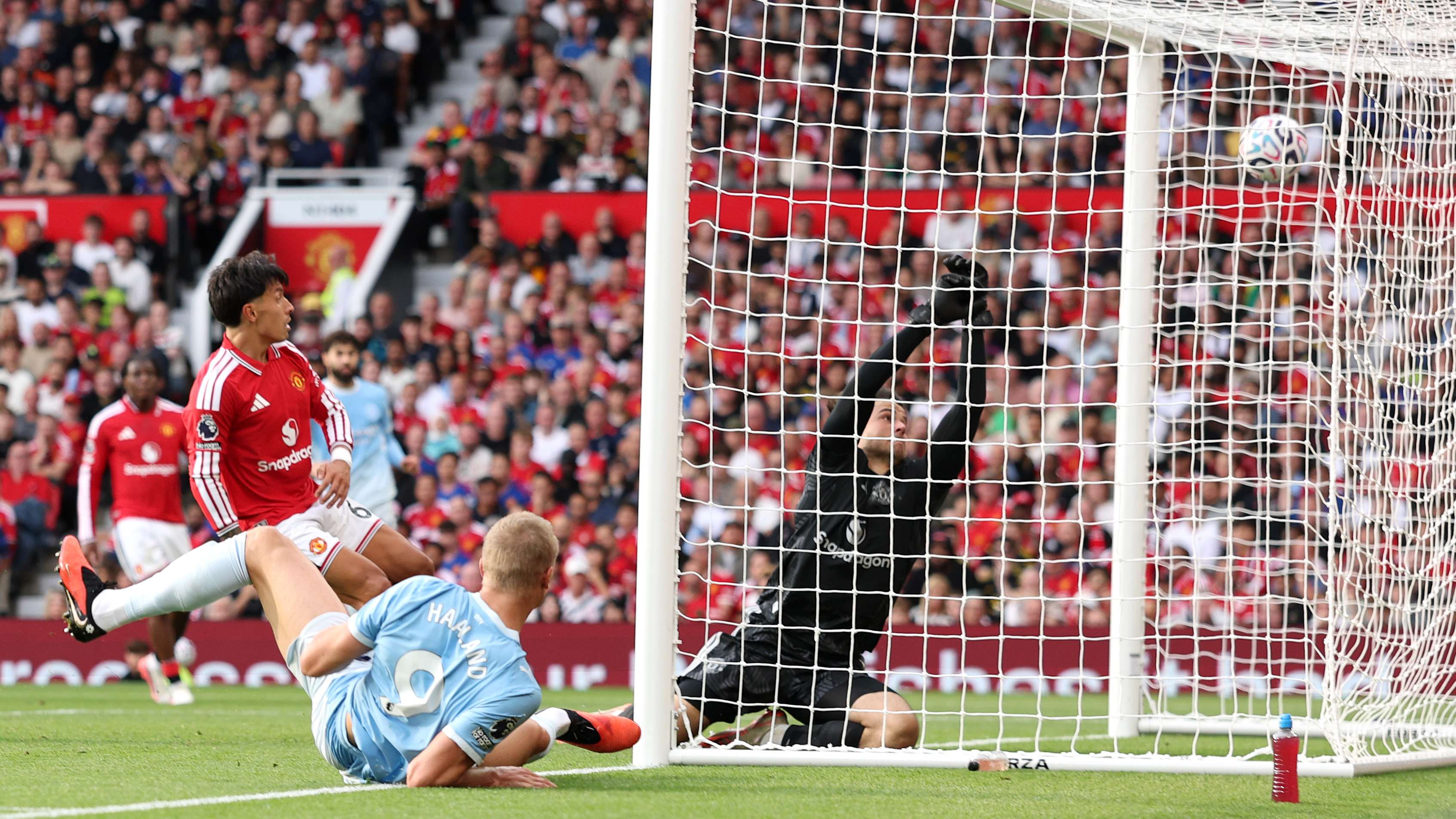 "A resounding farce and a refereeing circus": "VAR Archivo" opens fire on video technology after Haaland's goal  