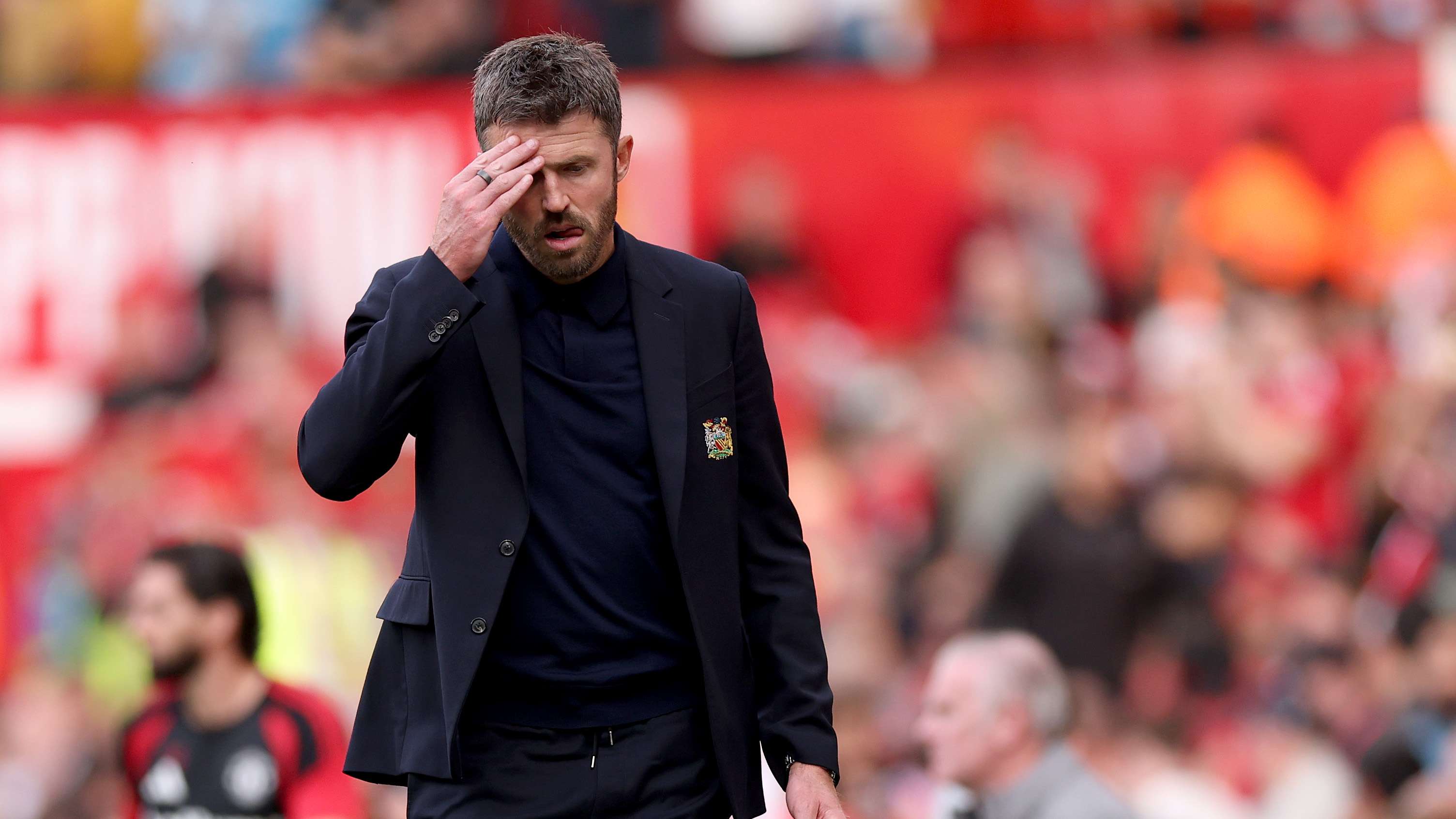 Sudden warning: predictions of Carrick's departure from Manchester United before January  