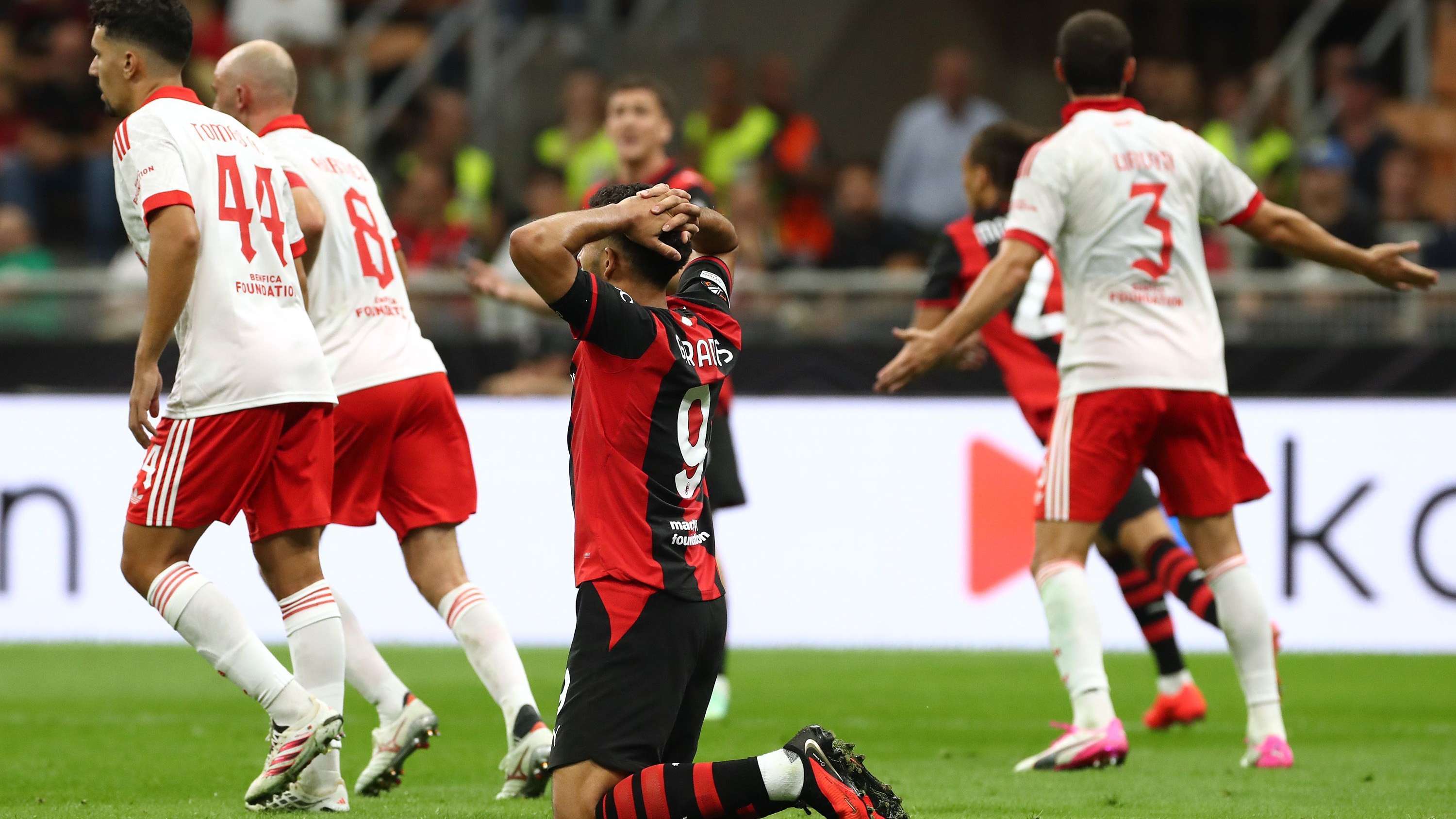 Video: Benfica stun Milan with a brace at the San Siro, igniting the Rossoneri's European crisis  