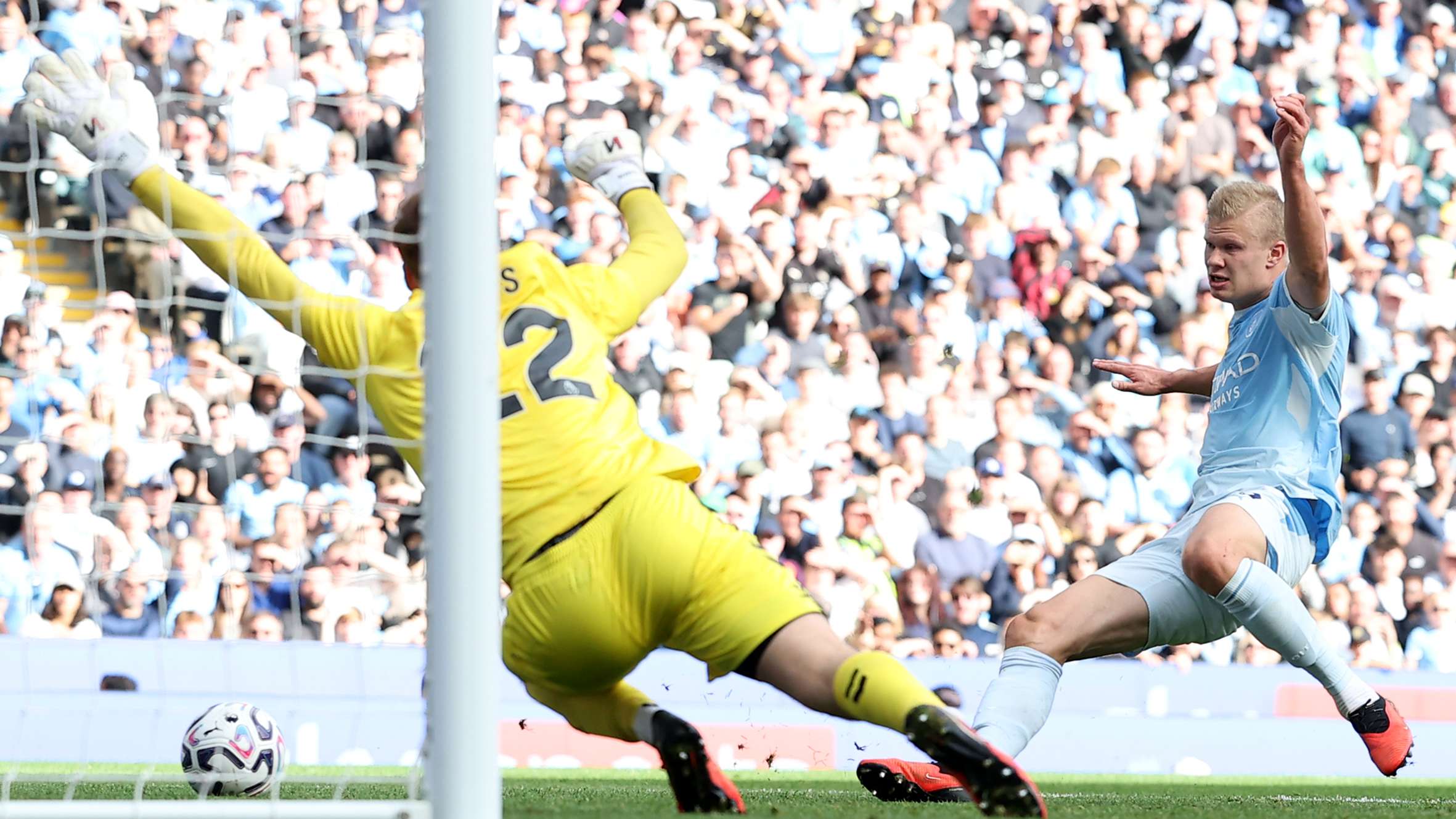 City 5-3 Sunderland: Semenyo double inspires win  