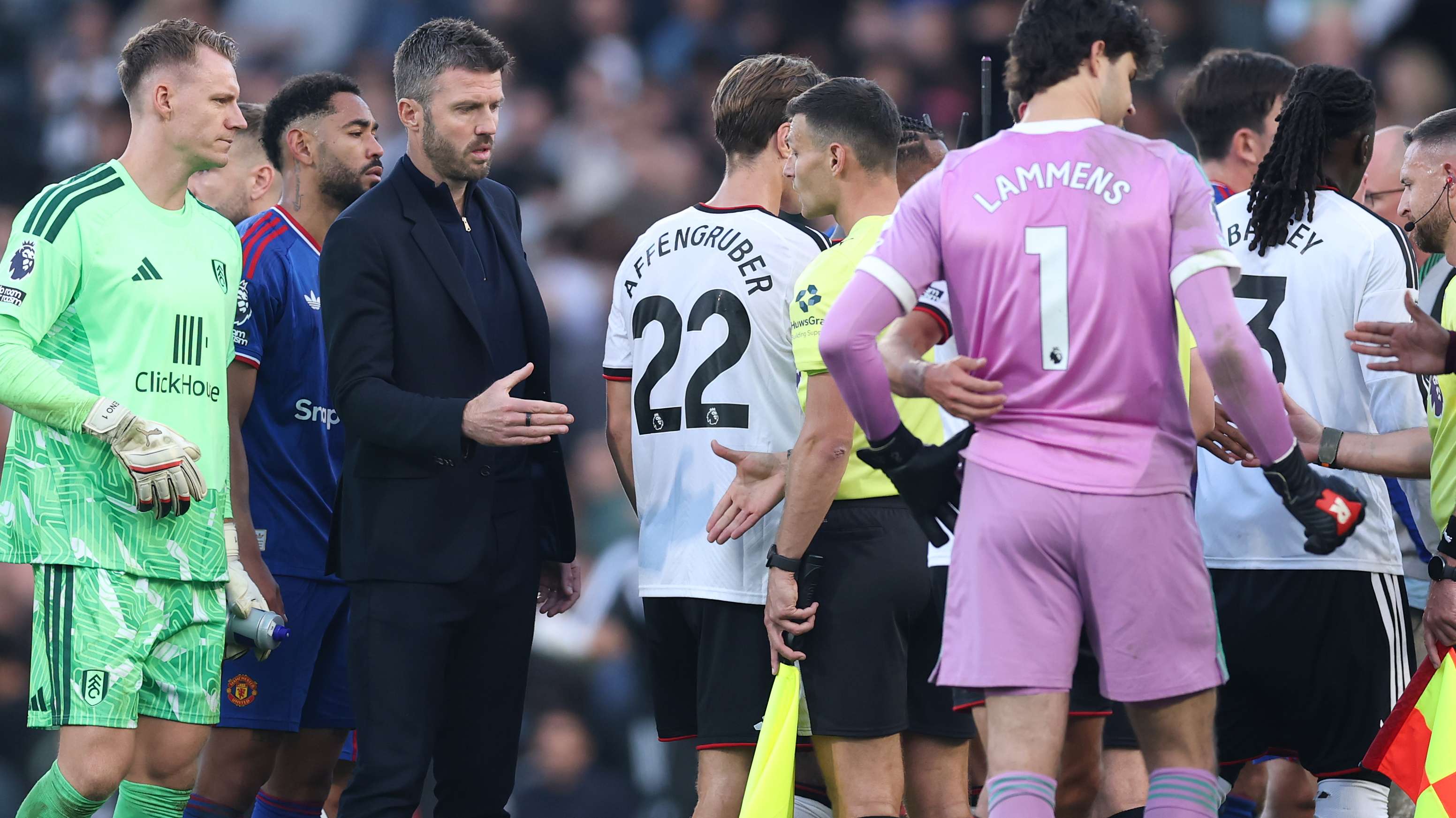 Carrick blames Leno after Fulham draw  