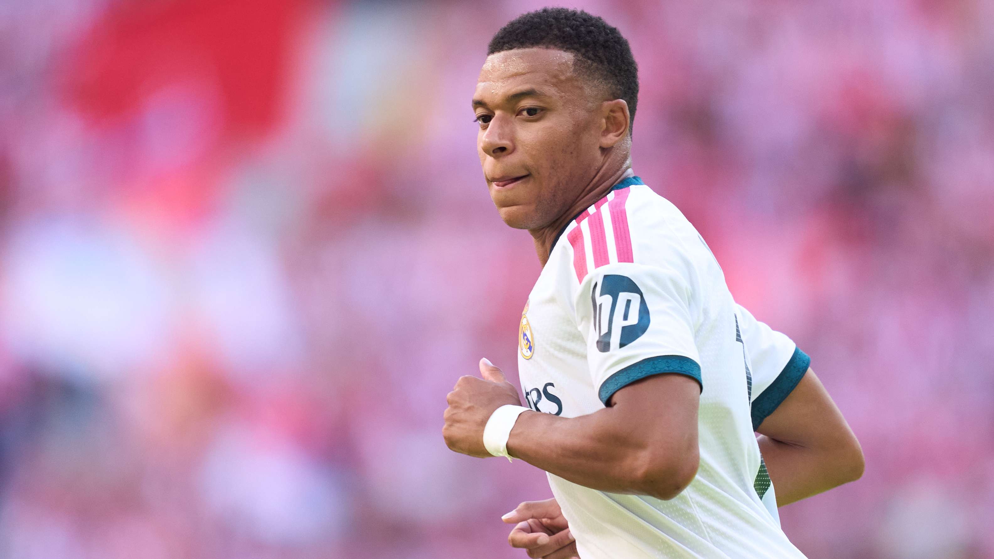 "My mother fell in love": Mbappé reveals the secret behind his preference for Saint-Germain over Liverpool  