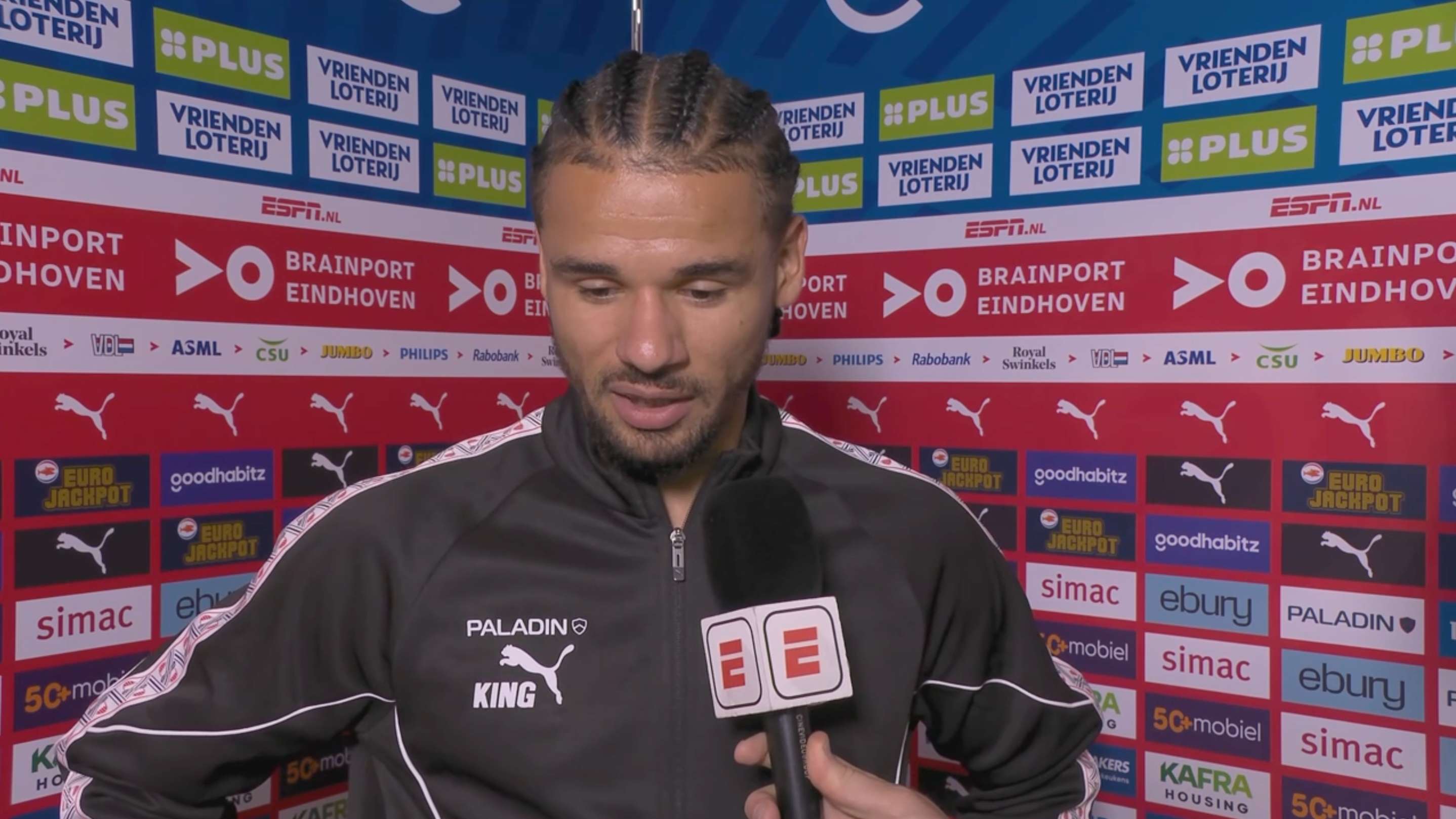 Obispo cannot understand the refereeing and confronts Makkelie: 'You come with a whole presentation'  
