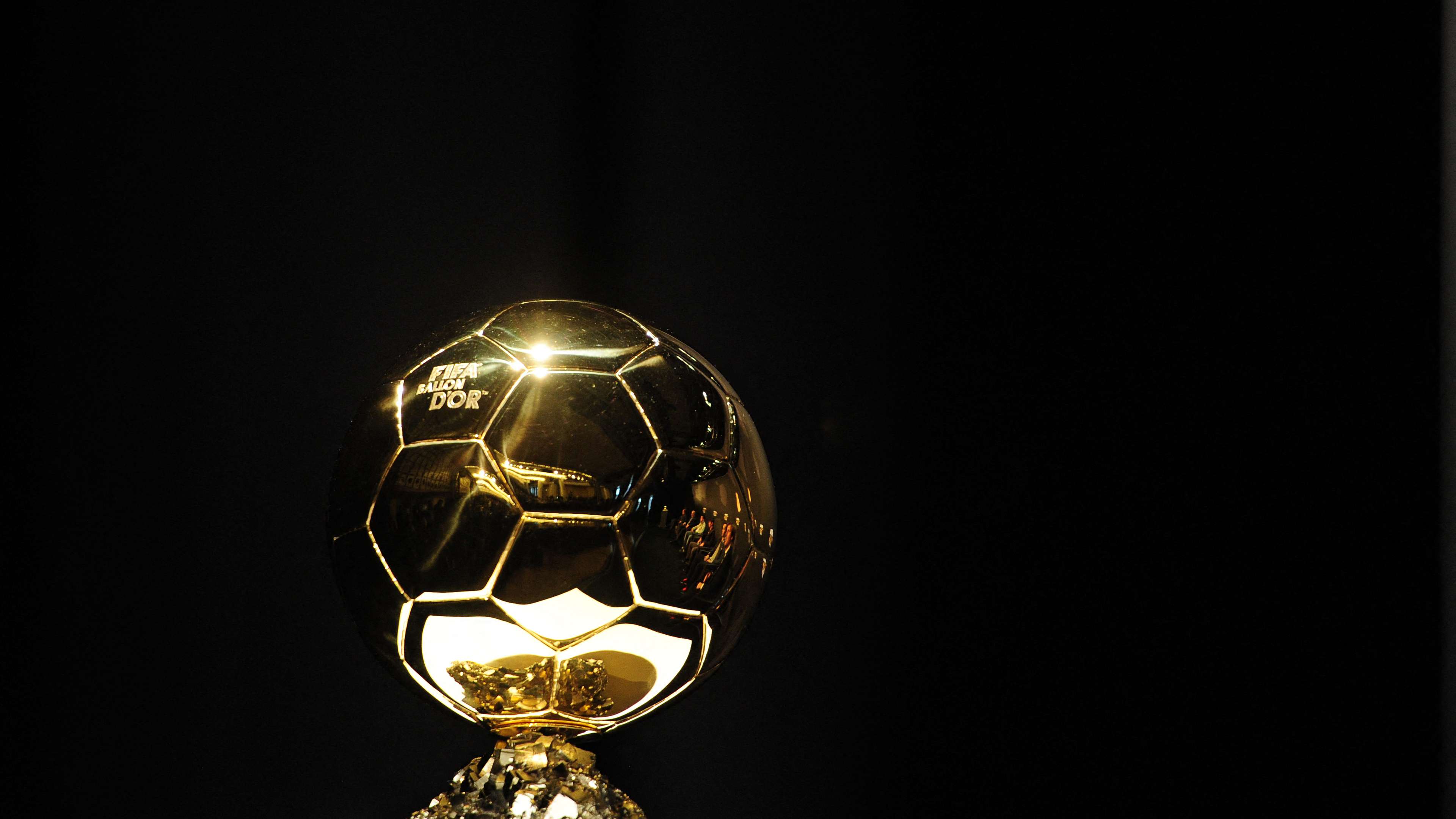 Before the Ballon d'Or night: a stunning surprise starring a "global legend"  