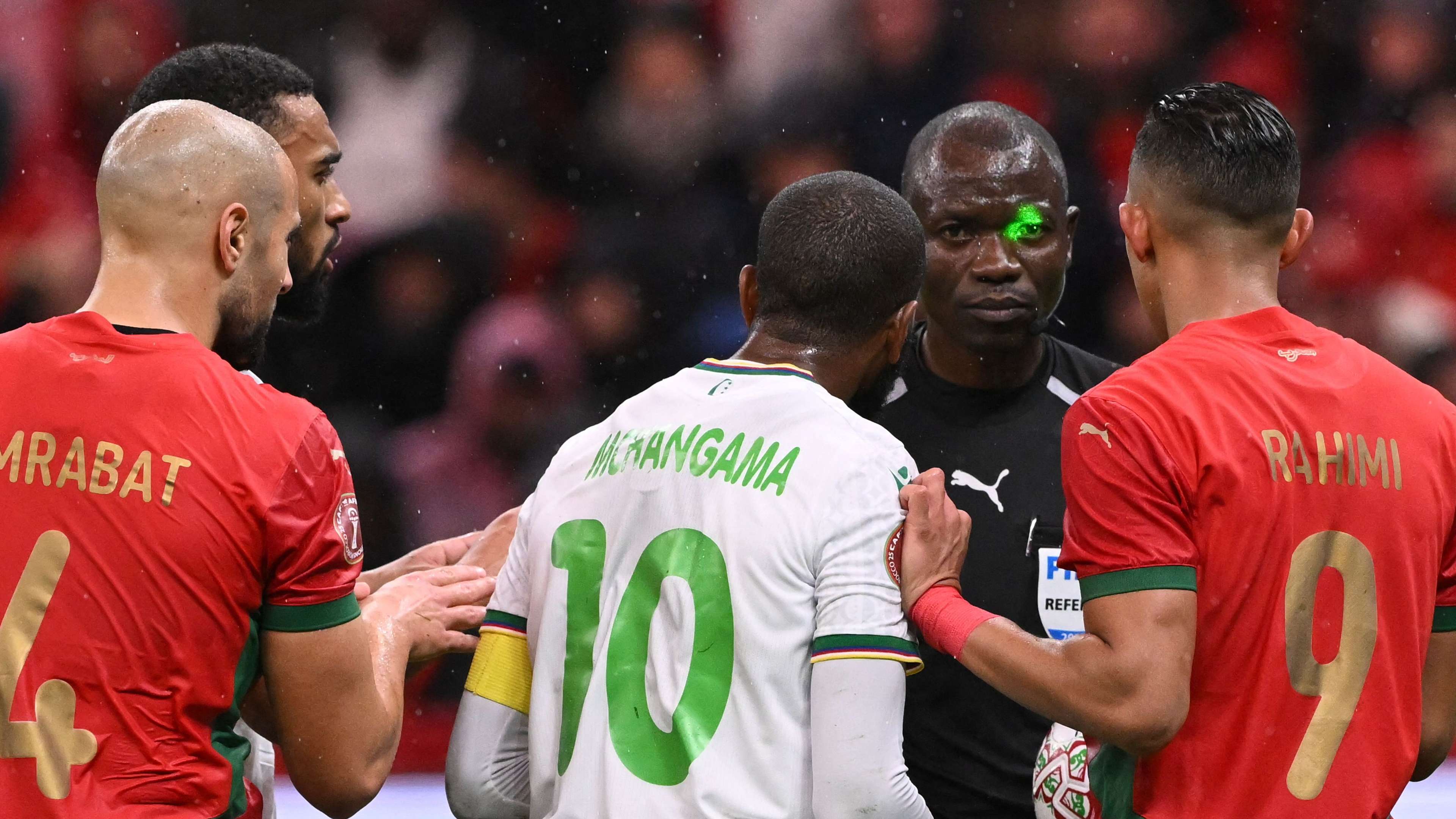 On video: did the referees favour Morocco? Mustapha Hadji responds to Koooora's question with a vague answer  