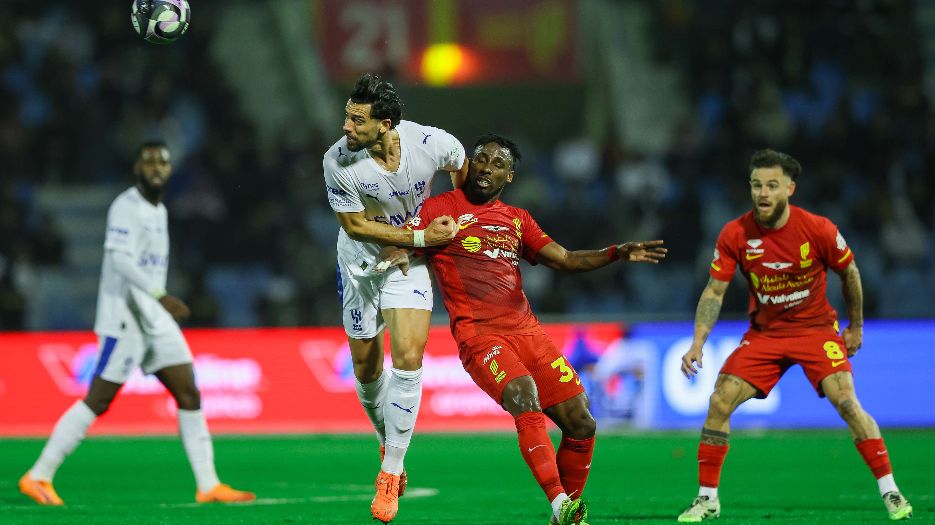On video: the curse of postponements undoes Al Hilal and puts Al Qadsiah top of Roshan  