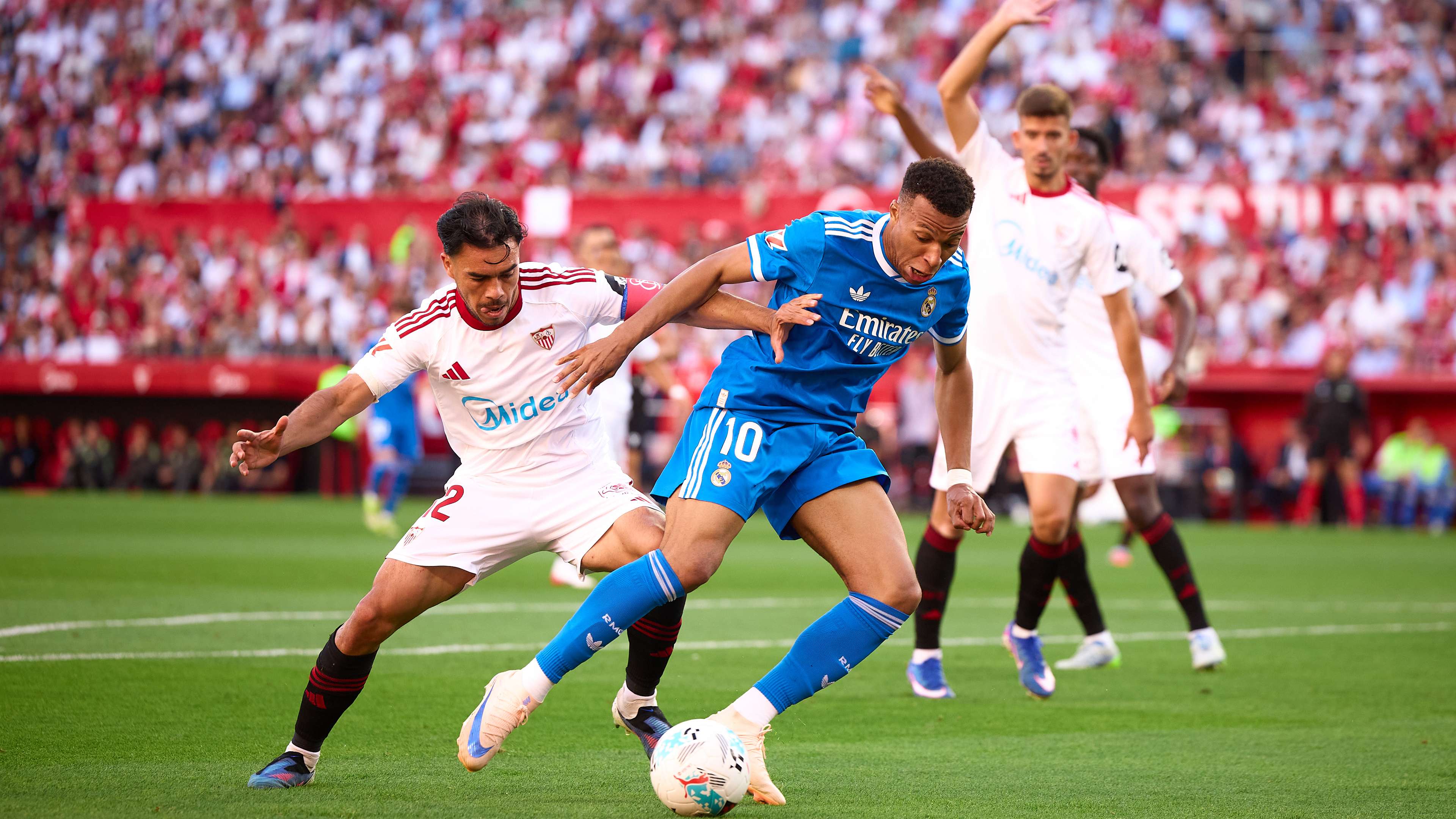 The number 16 gives Real Madrid two record runs against Sevilla  
