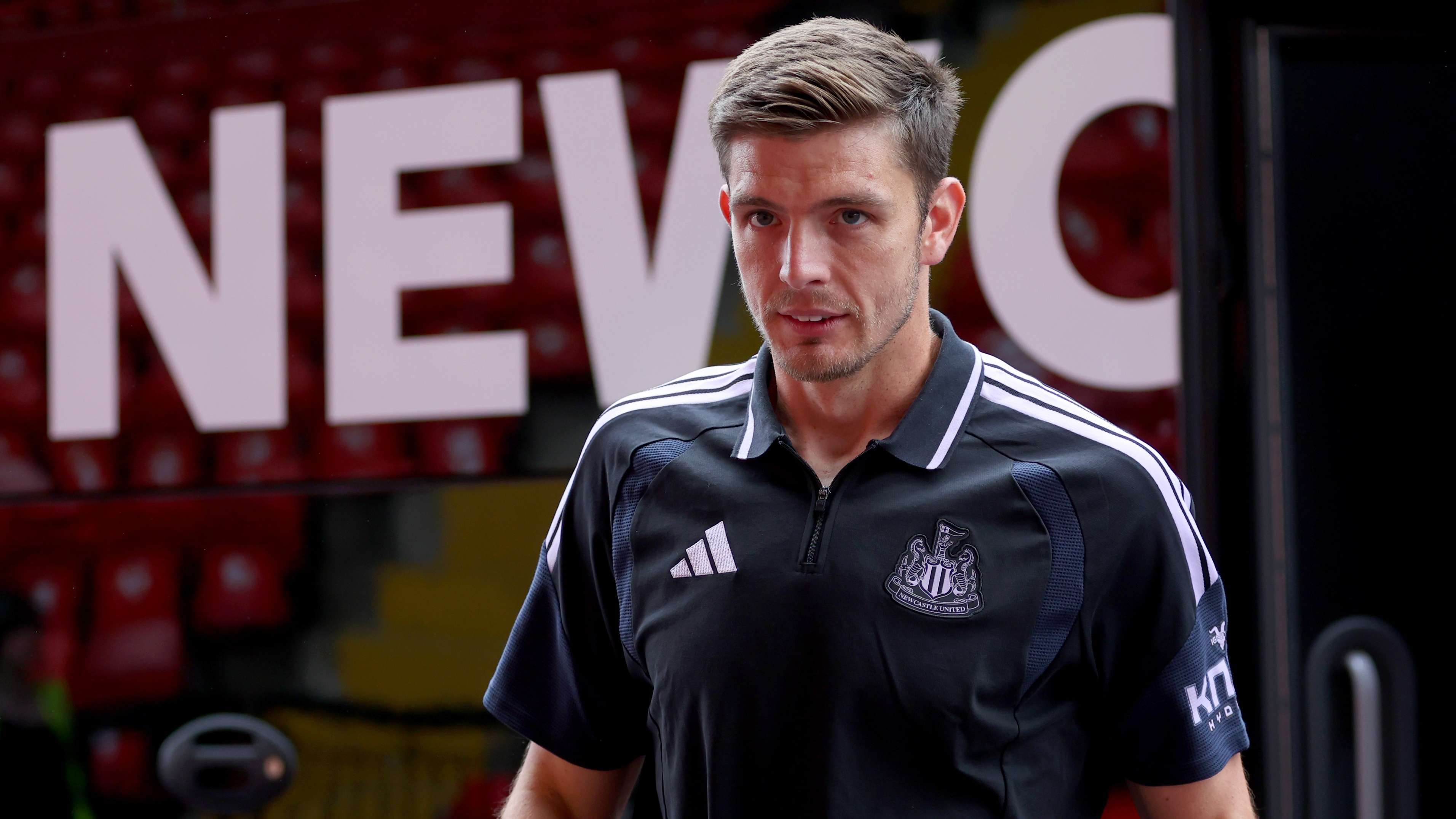 Bayern eye shock move for Newcastle keeper Pope  
