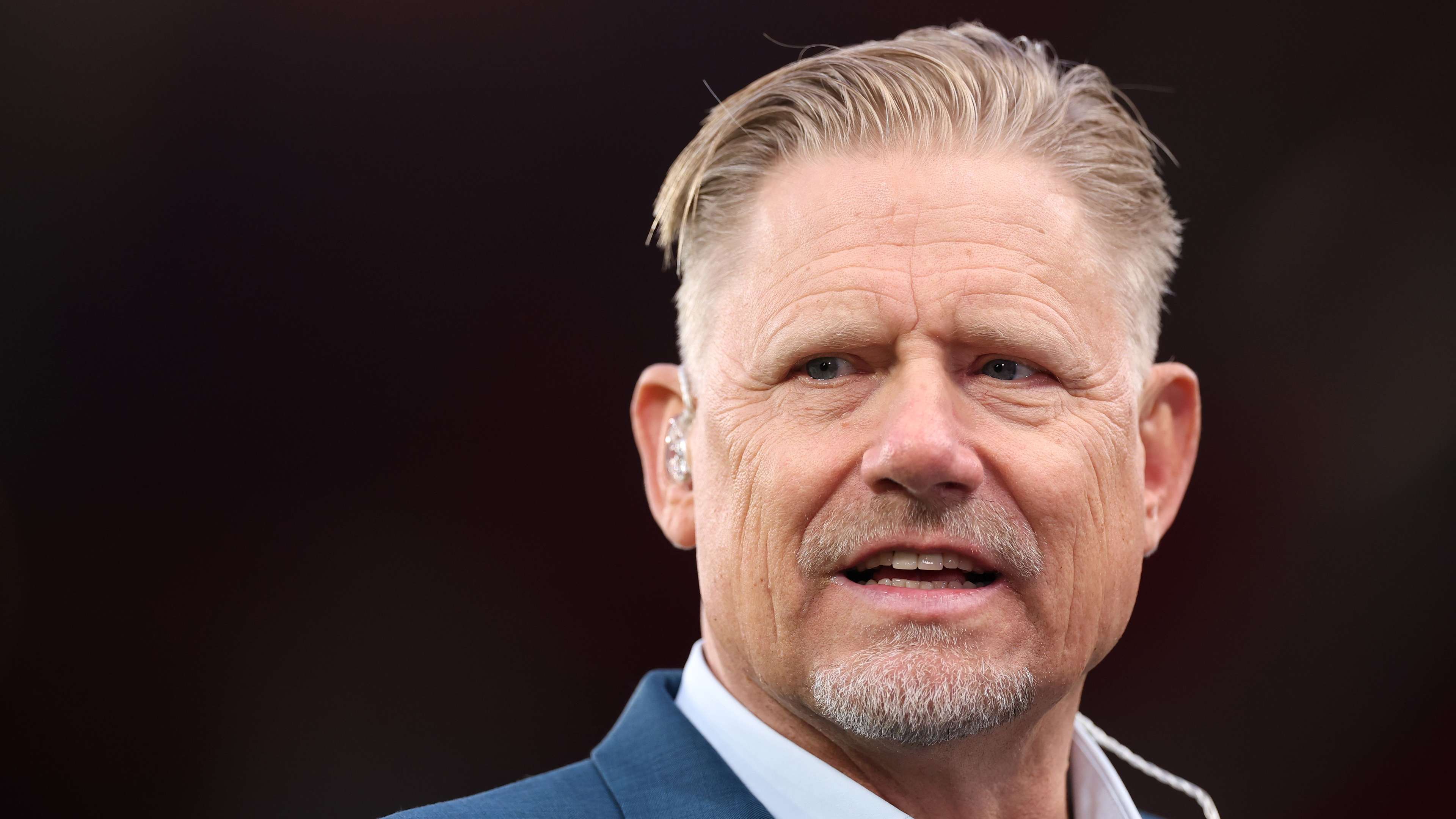Schmeichel explains truth behind awkward Lisandro Martinez interview  