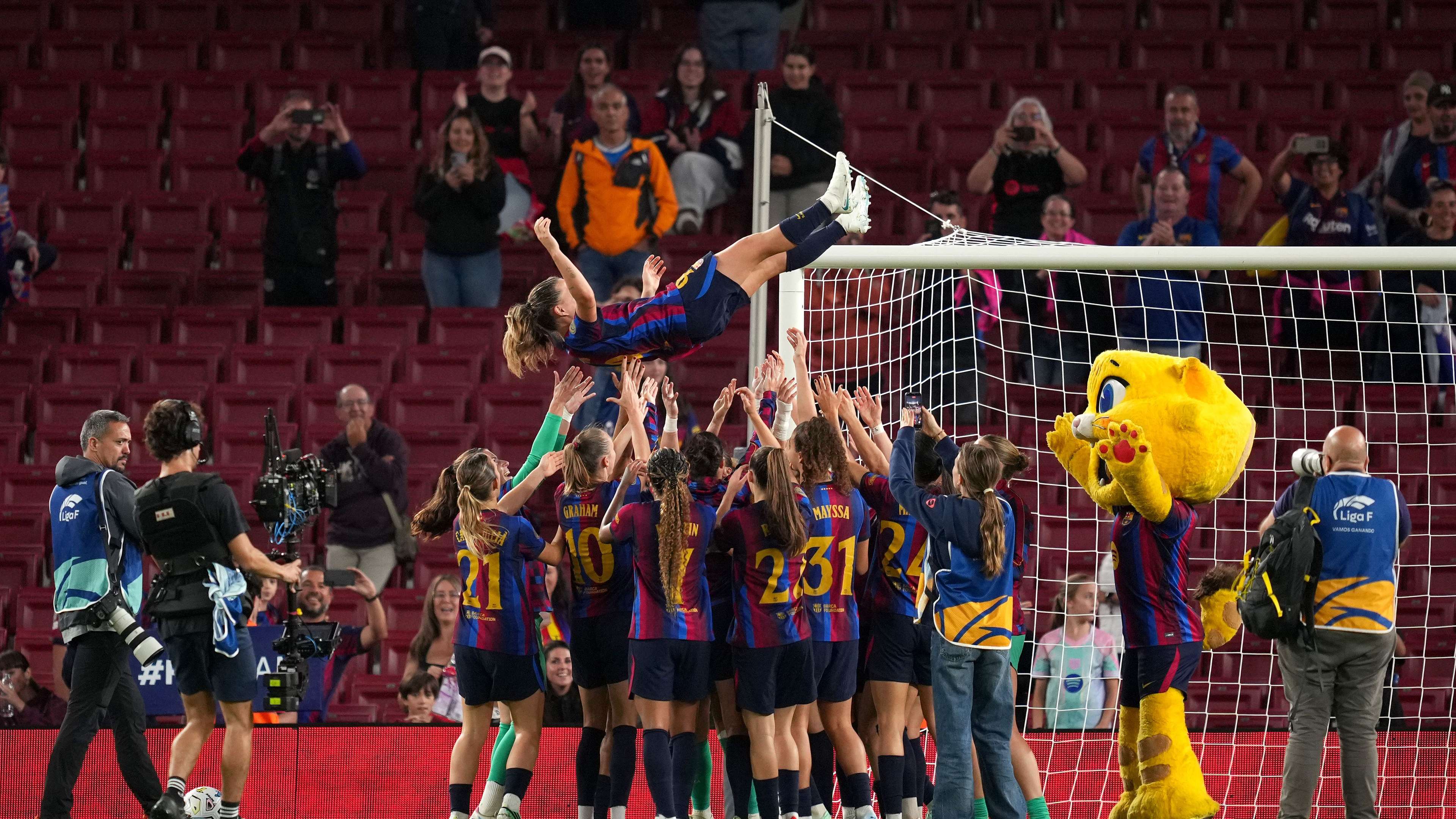 Barcelona Women smash seven past Real Madrid in dominant El Clasico  