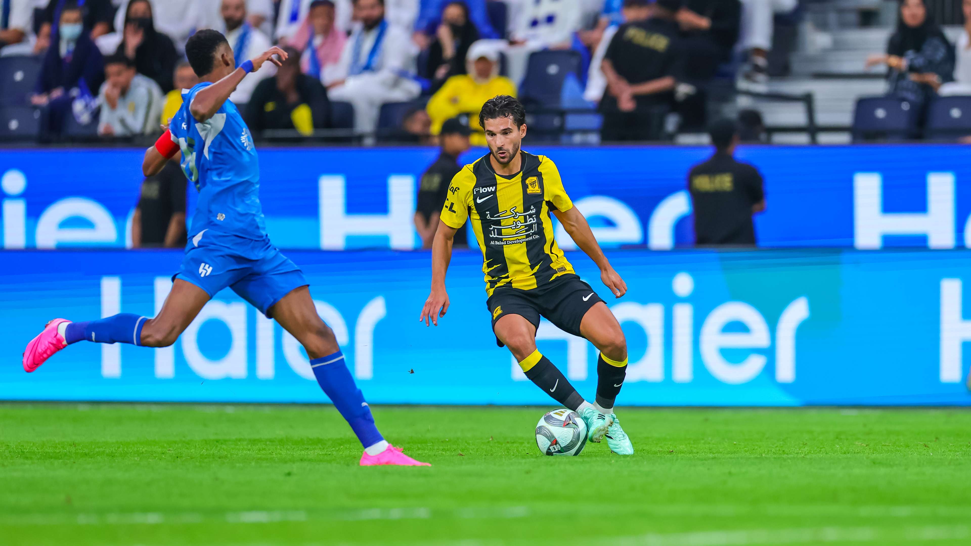 The repercussions of the Clasico on Al Hilal and Al Ittihad: the gains for Al Zaeem and the crises for Al Ameed!  