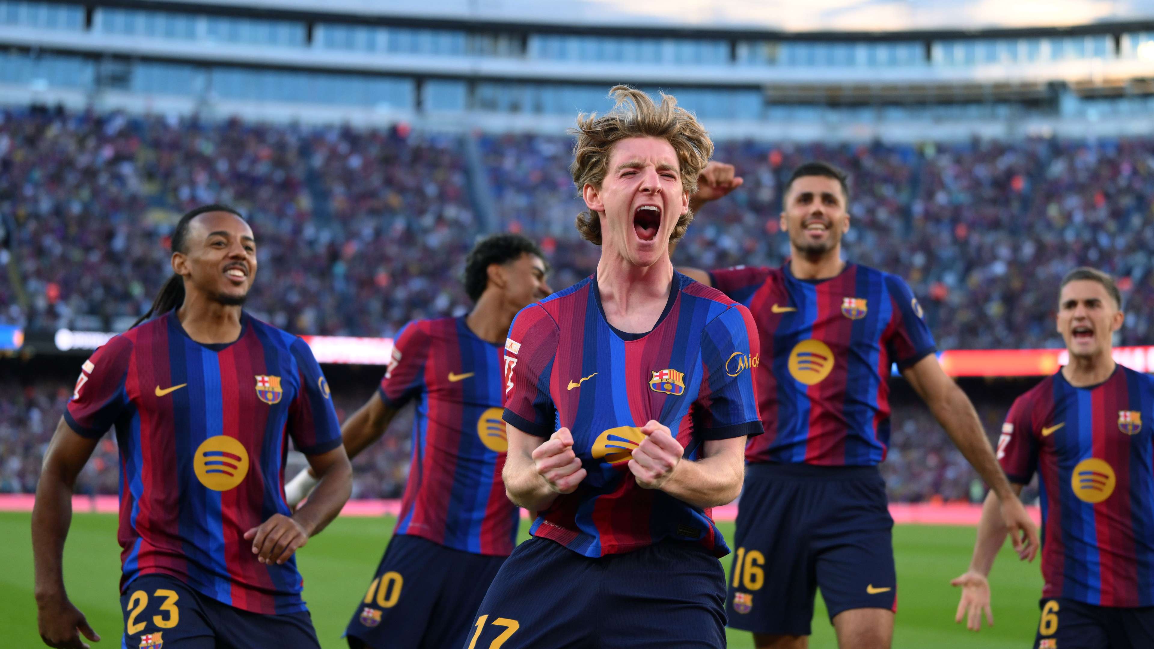 Video: Gordon toys with the Getafe defence and puts Barcelona ahead with an early strike  
