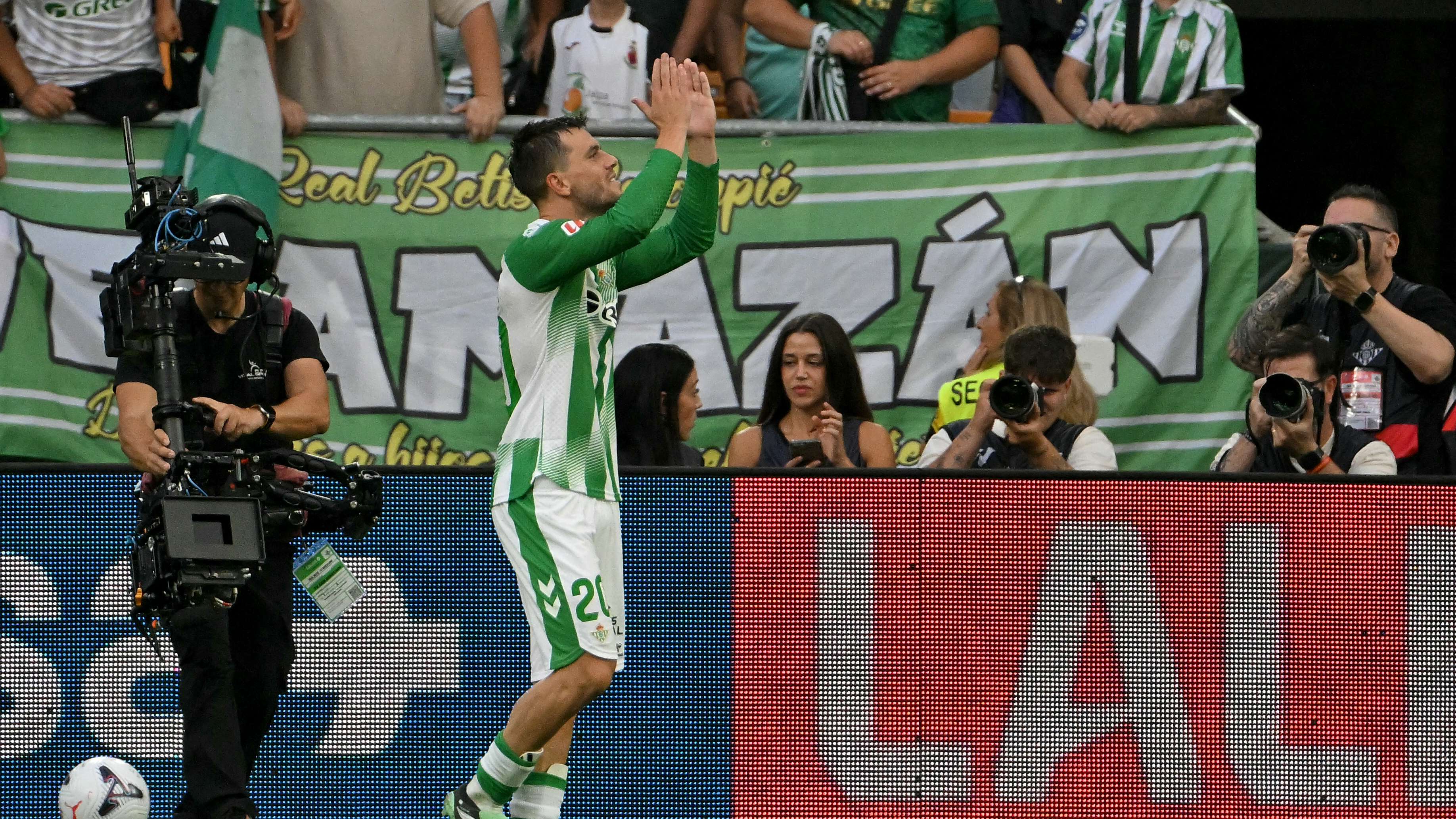 Mockery of Yamal's card: Betis star asks, would the same decisions be made if they favoured Barcelona?  