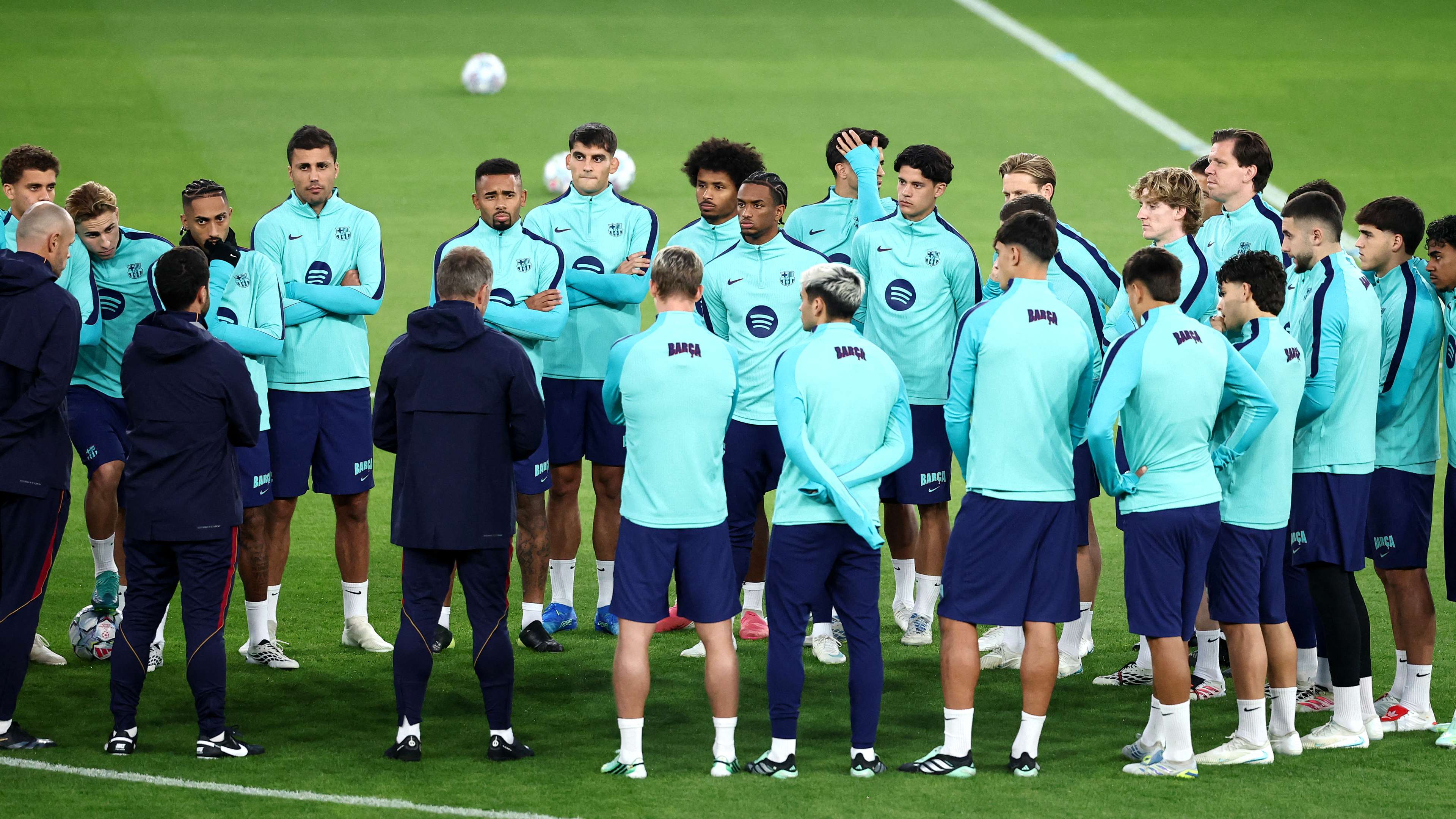 Is it enough? Former Barcelona legend sets a condition for winning the Champions League  