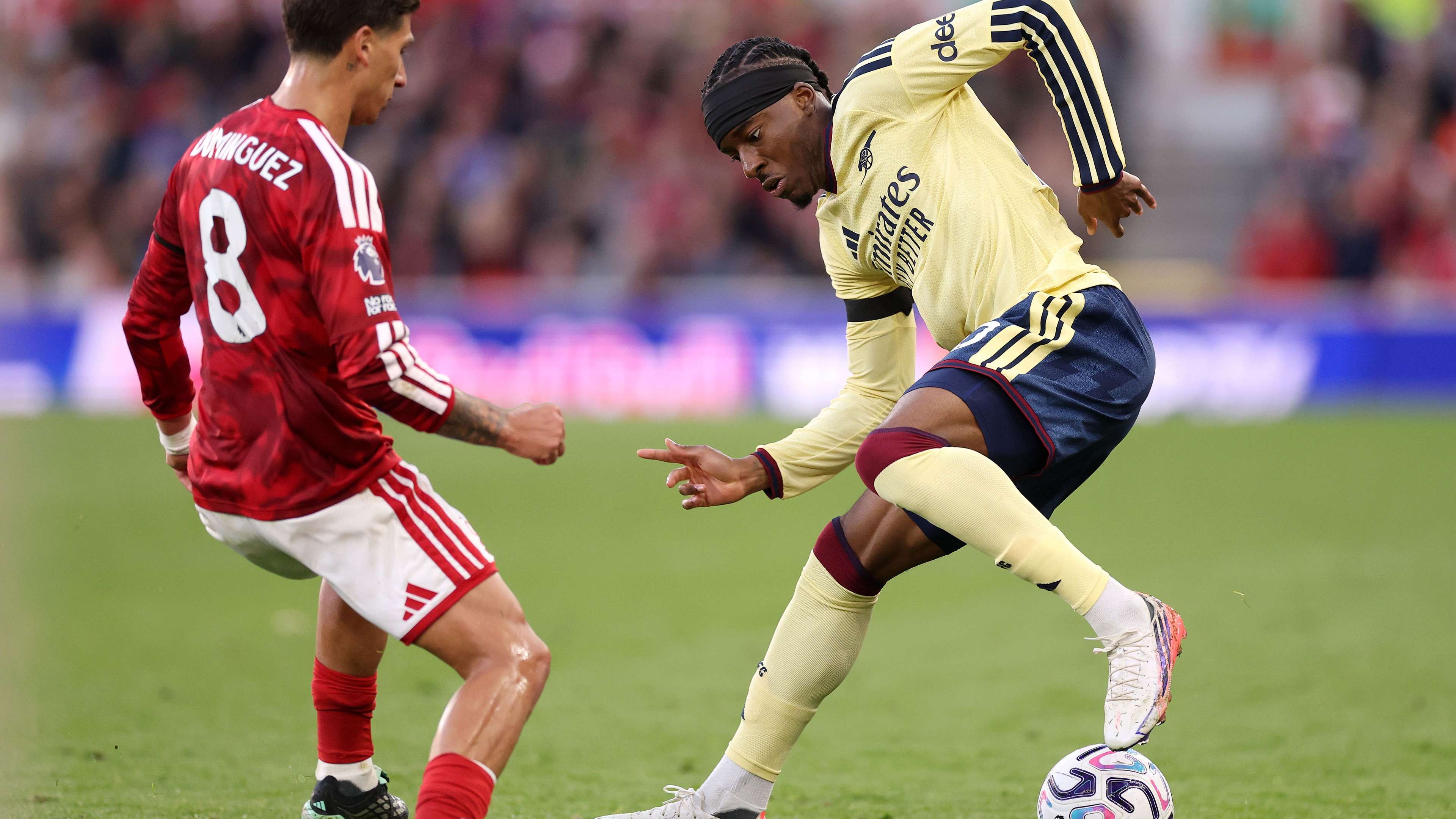 Video: Arsenal keep up the chase on City, surviving the Nottingham Forest trap thanks to a Madueke thunderbolt  